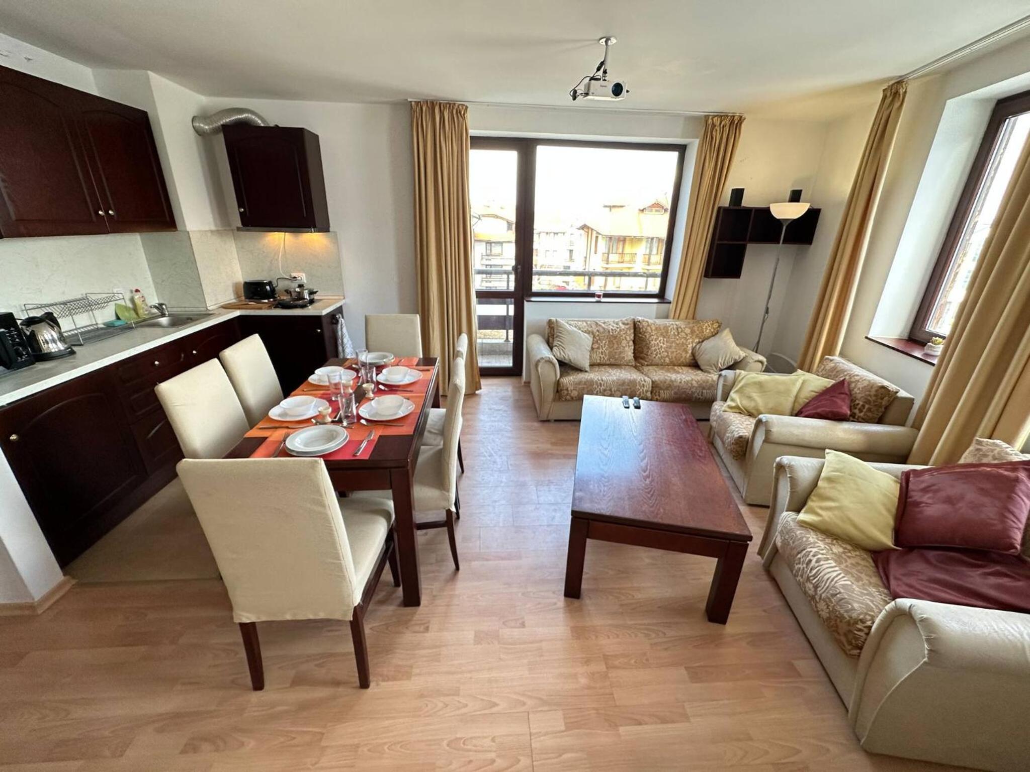 2BR Mountain View Apartment - Washer, 300mbps WIFI, Aircon