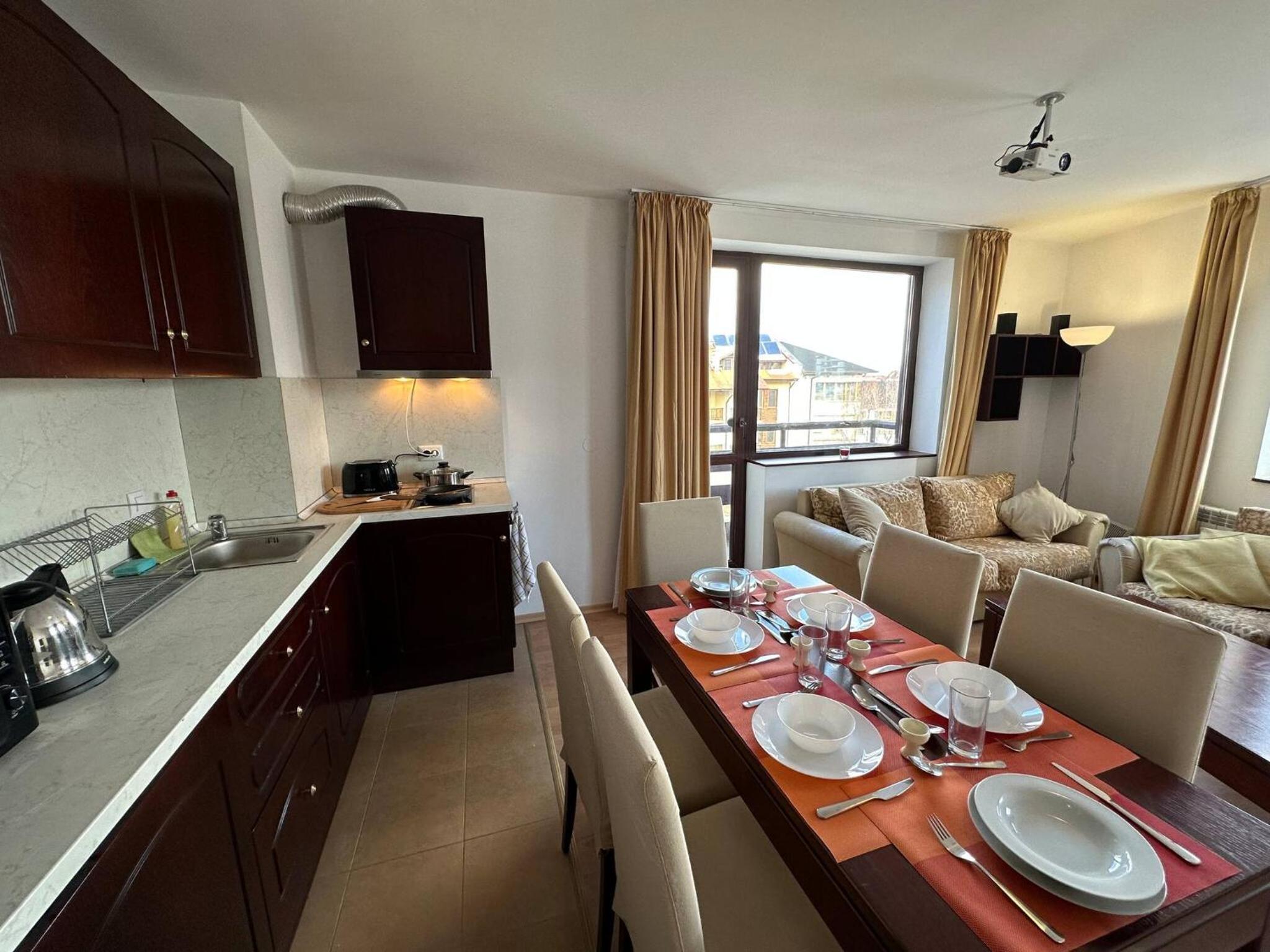 2BR Mountain View Apartment - Washer, 300mbps WIFI, Aircon
