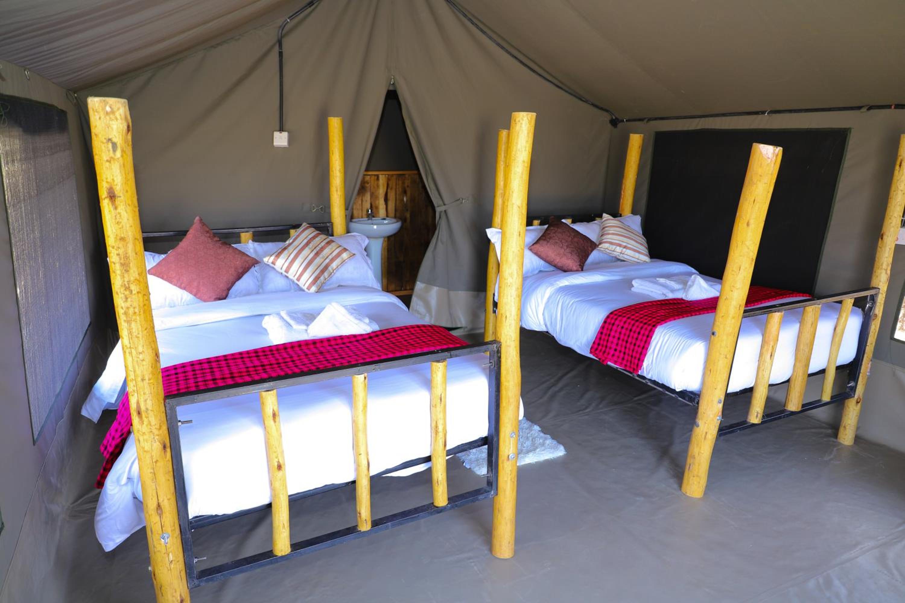 Emunyan Mara Camp view 2