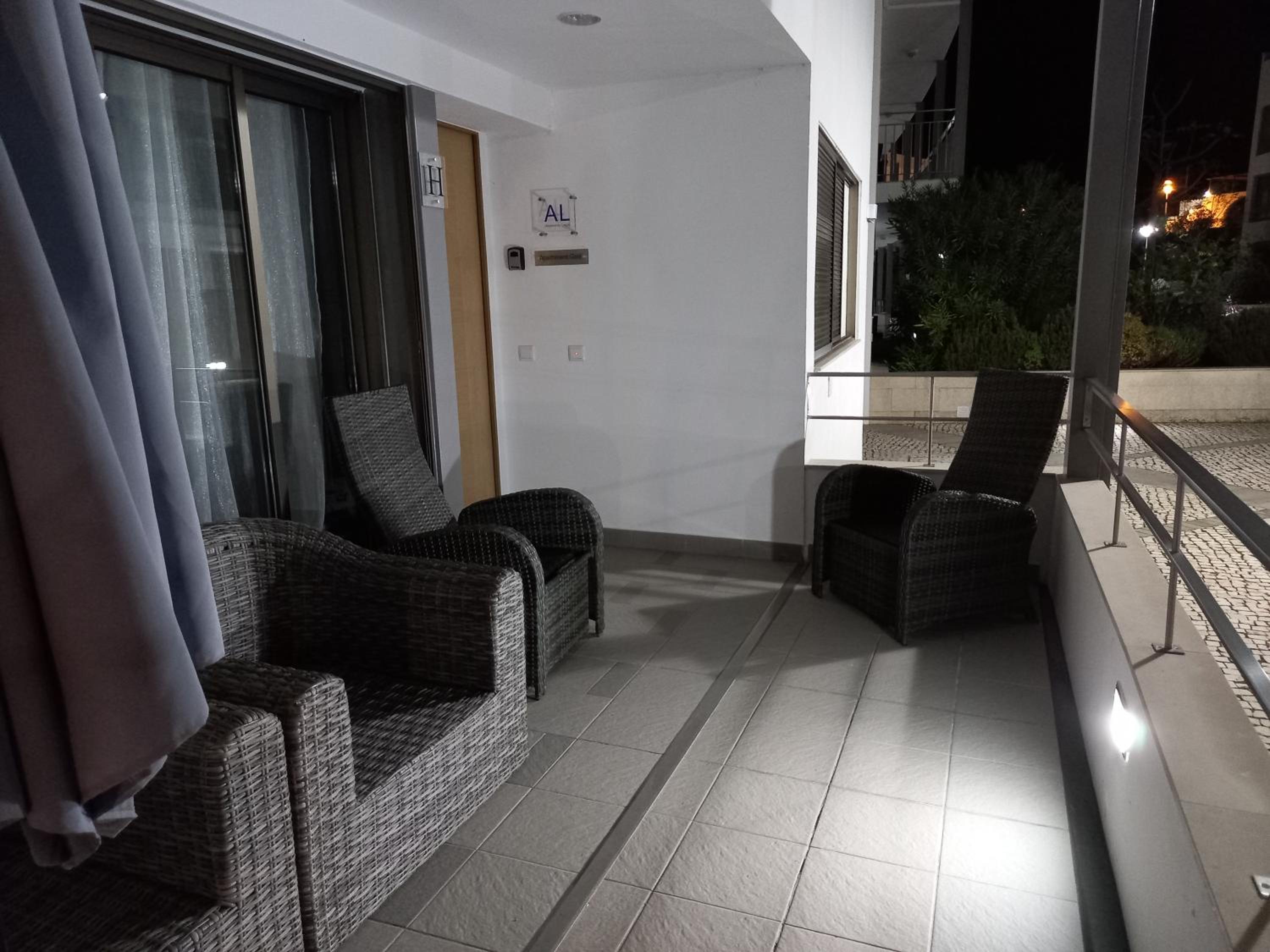 Apartment in the center of Tavira with swimming pool and garage view 5