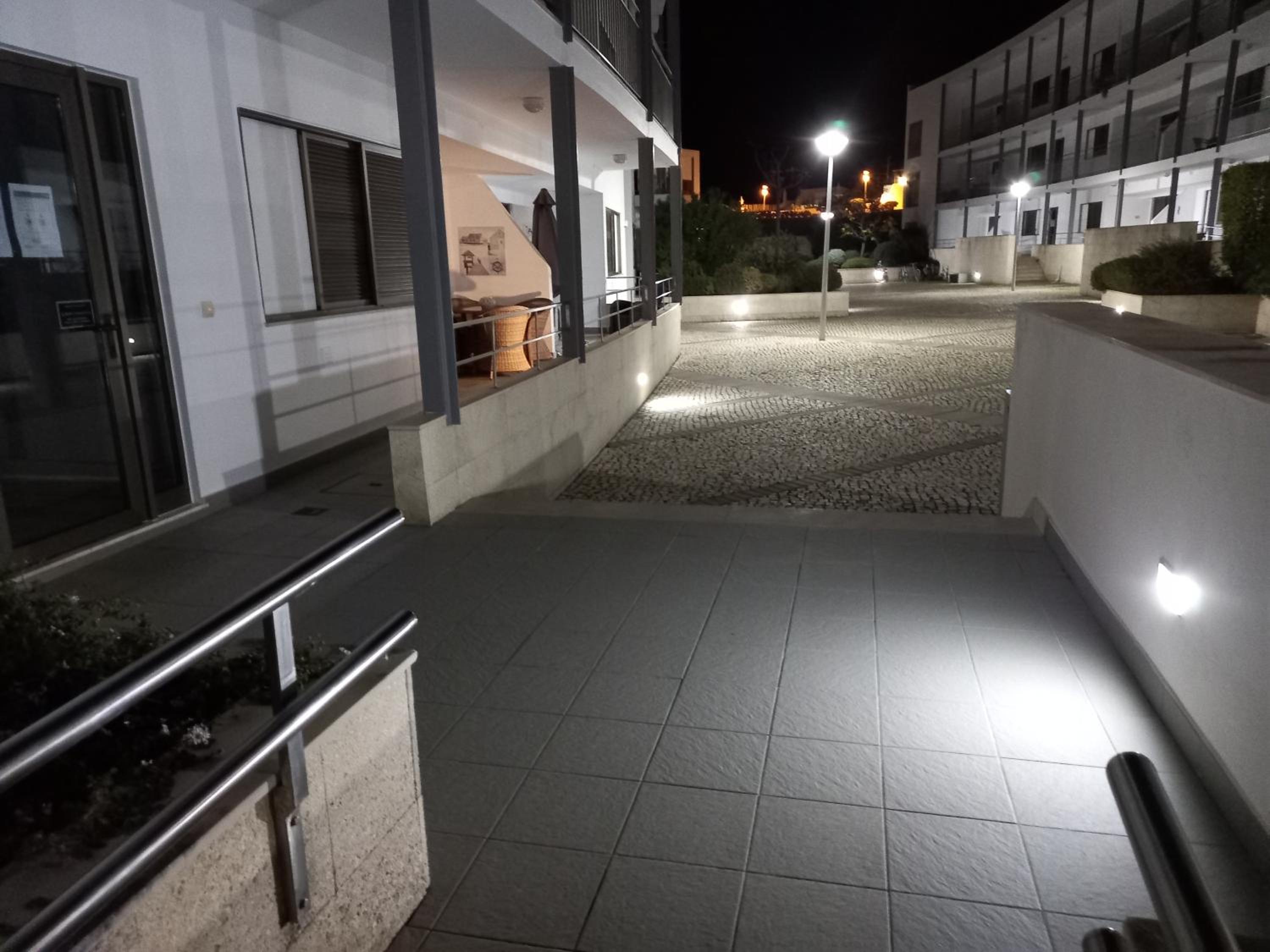 Apartment in the center of Tavira with swimming pool and garage view 3