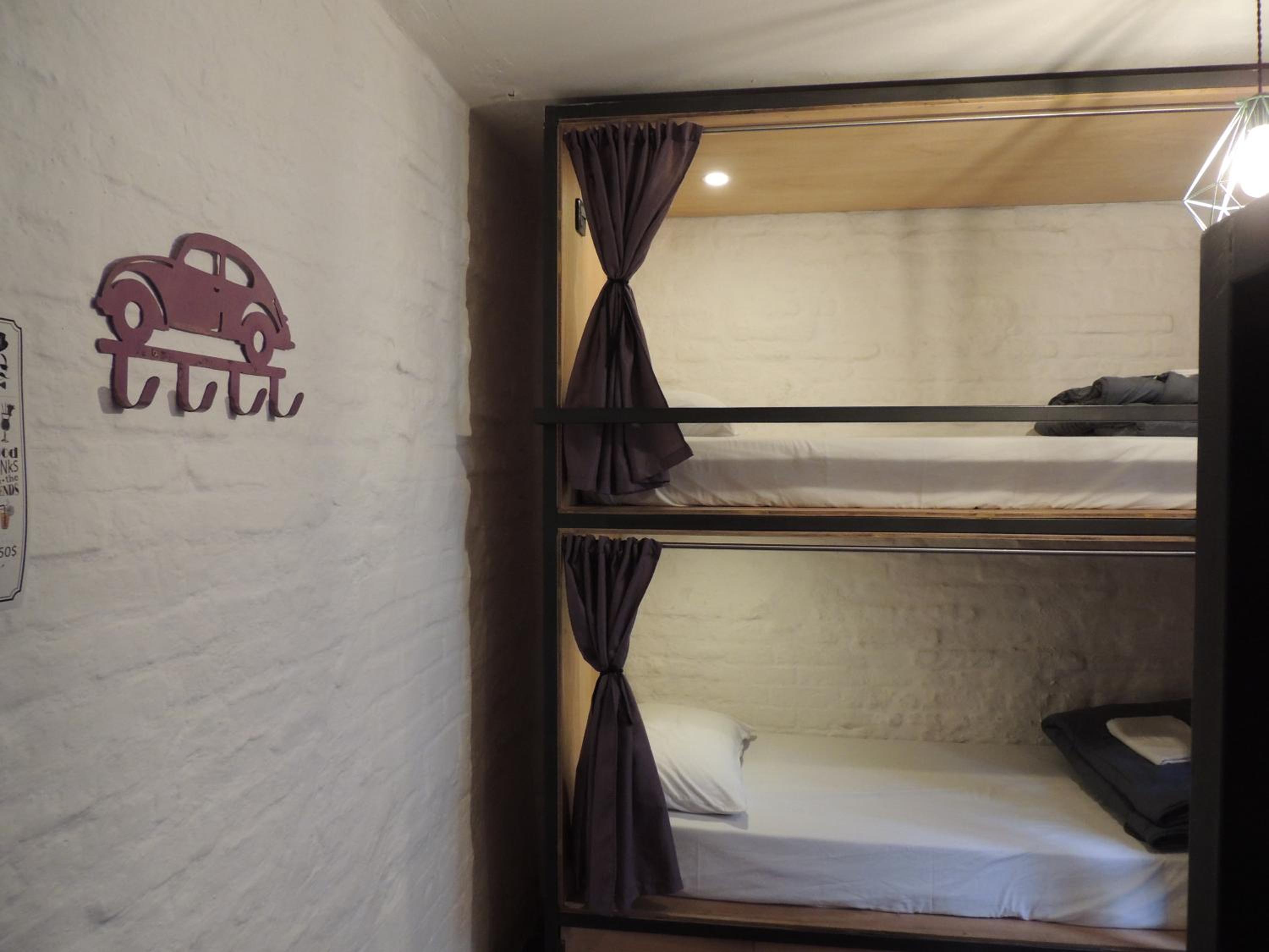 MedioMundo Hostel