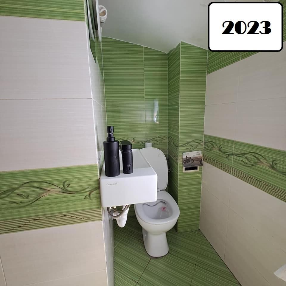 Photo 8