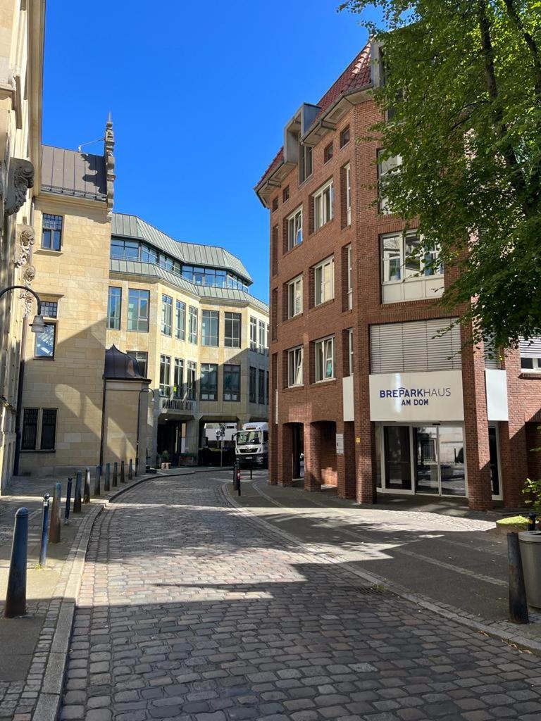 Modernes Studio am Bremer Dom mit Balkon