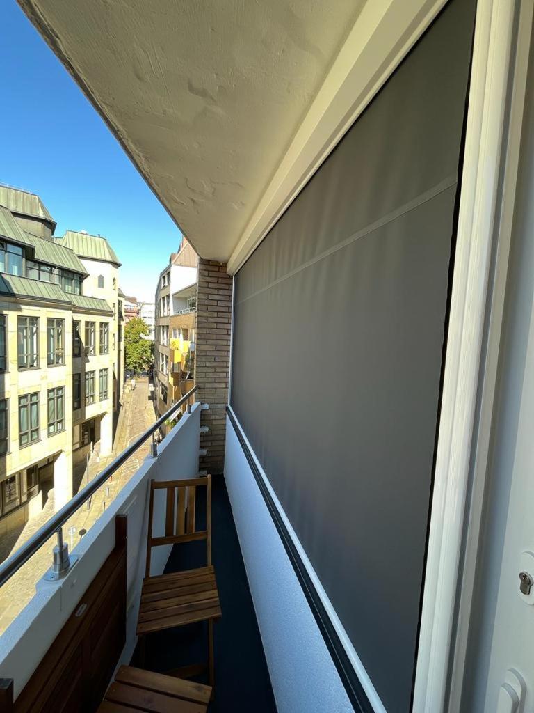 Modernes Studio am Bremer Dom mit Balkon