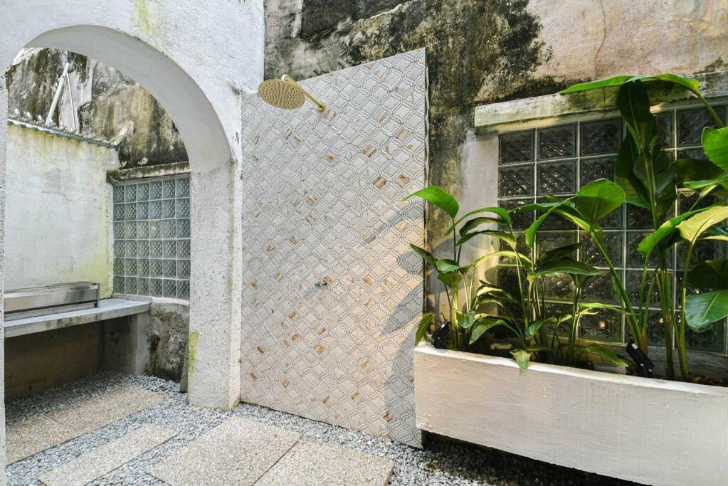 Hidden Mansion with Private Pool photo 5