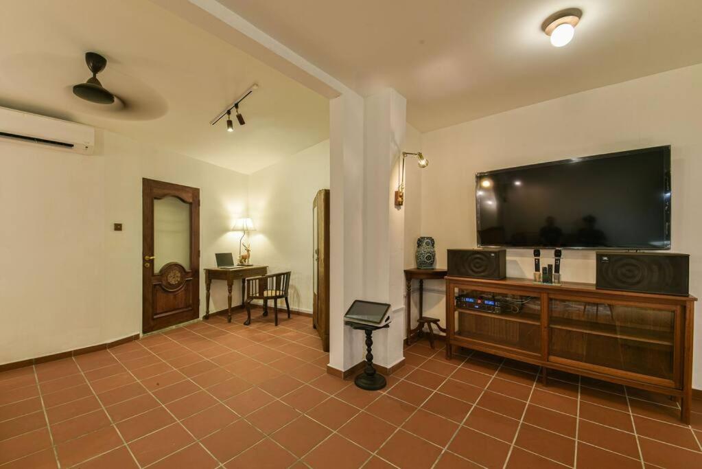 Hidden Mansion with Private Pool photo 6