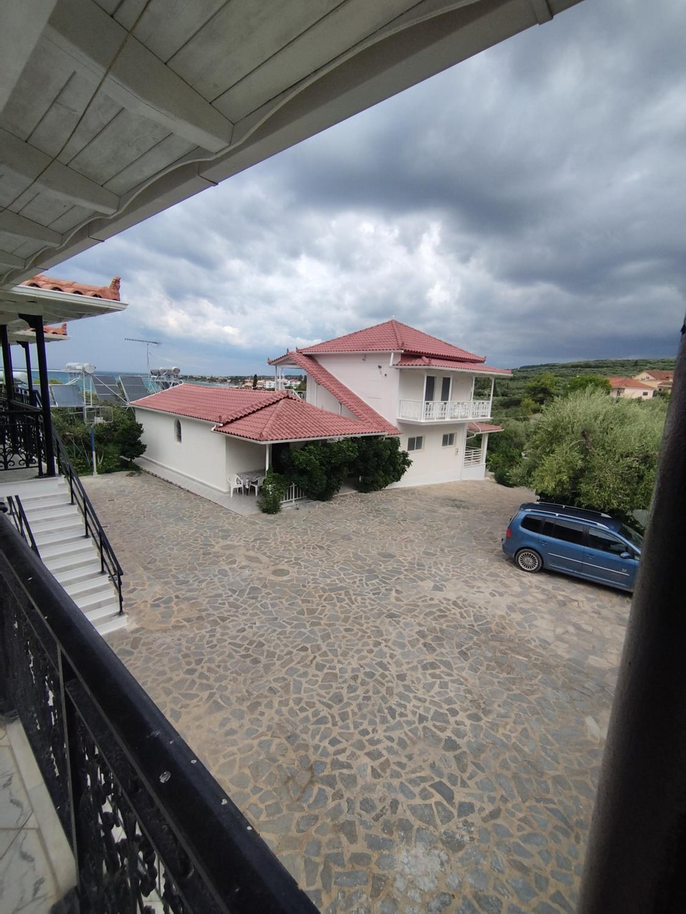 VILLA AGIA AIKATERINI