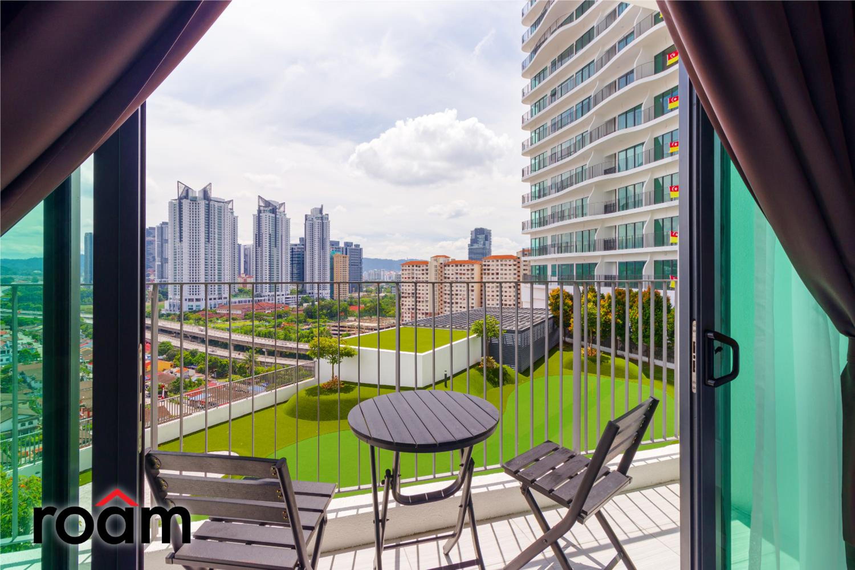 Datum Jelatek Sky Residence Kuala Lumpur, Roam
