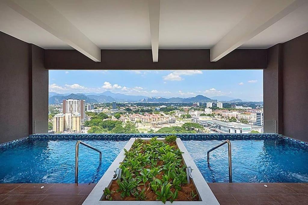 The Horizon Ipoh Infinity Pool 5 to 9pax photo 3