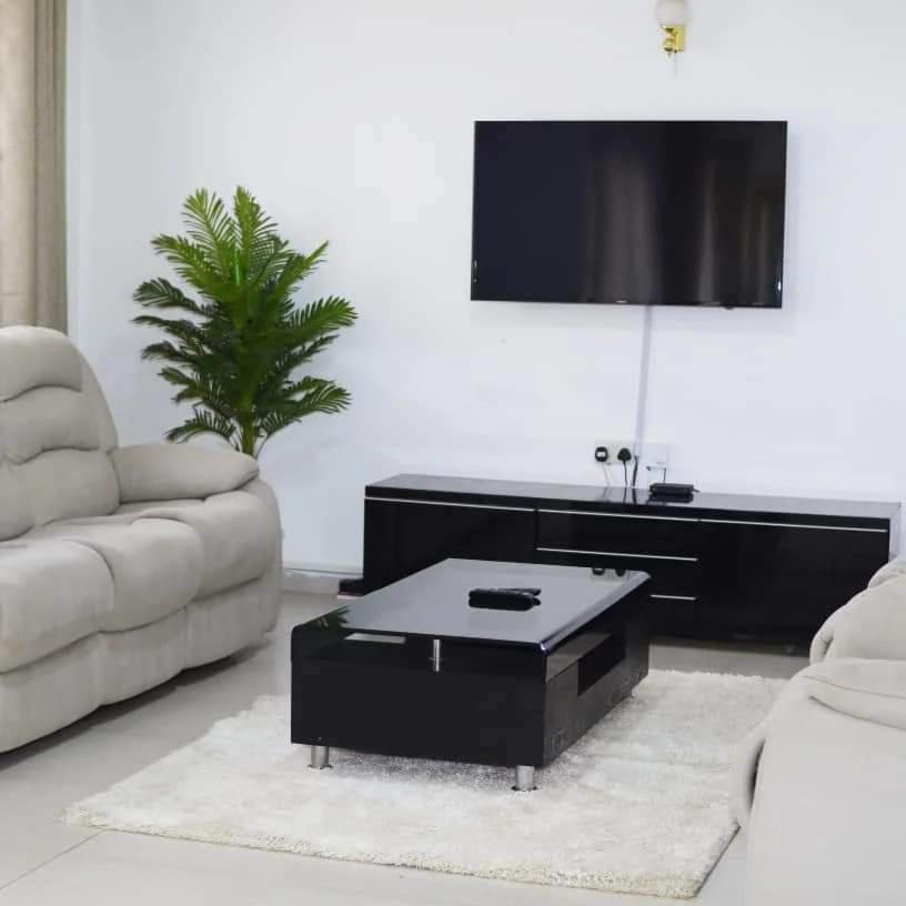 Sofitel 3 bedrooms own compound milimani view 4