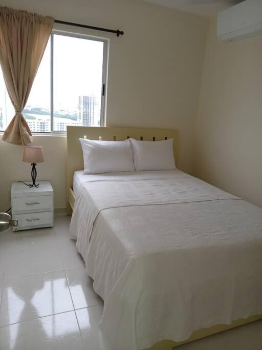 Apartamento Torre Primi 2504, Torices, Playa