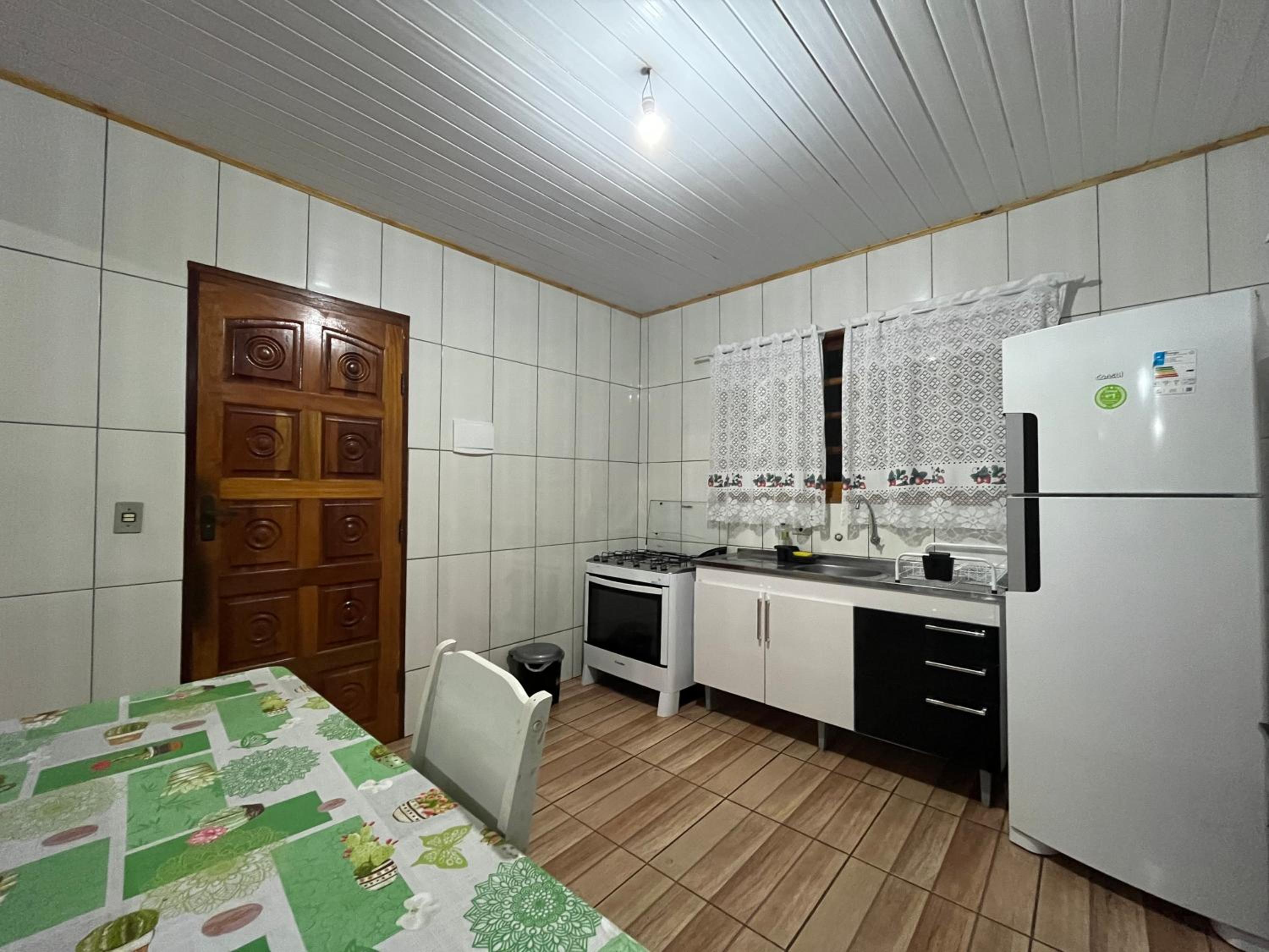Casa ampla com vista, fogo de chão, área gourmet - 16 min do Capivari