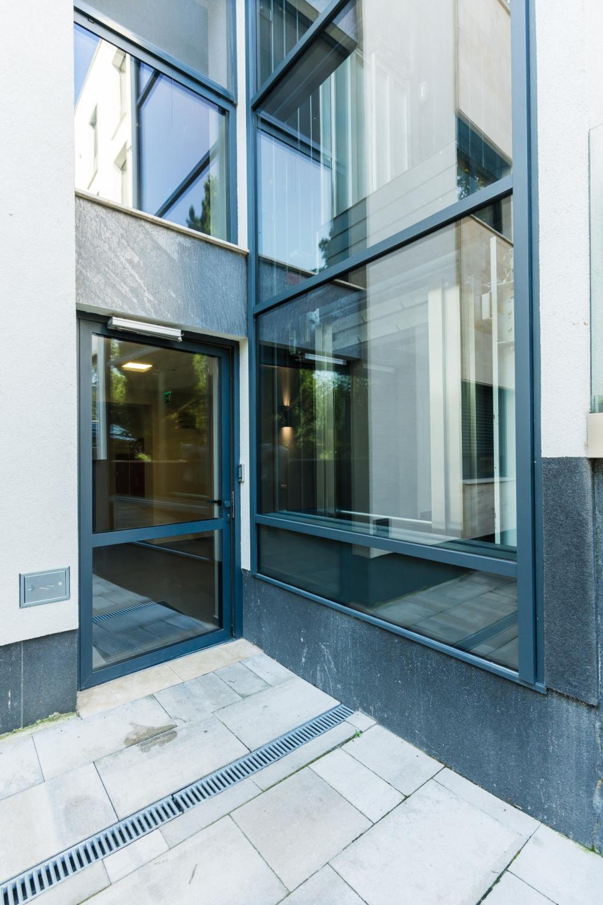 Hotel Club Panorama Lake View Apartment - Image 1