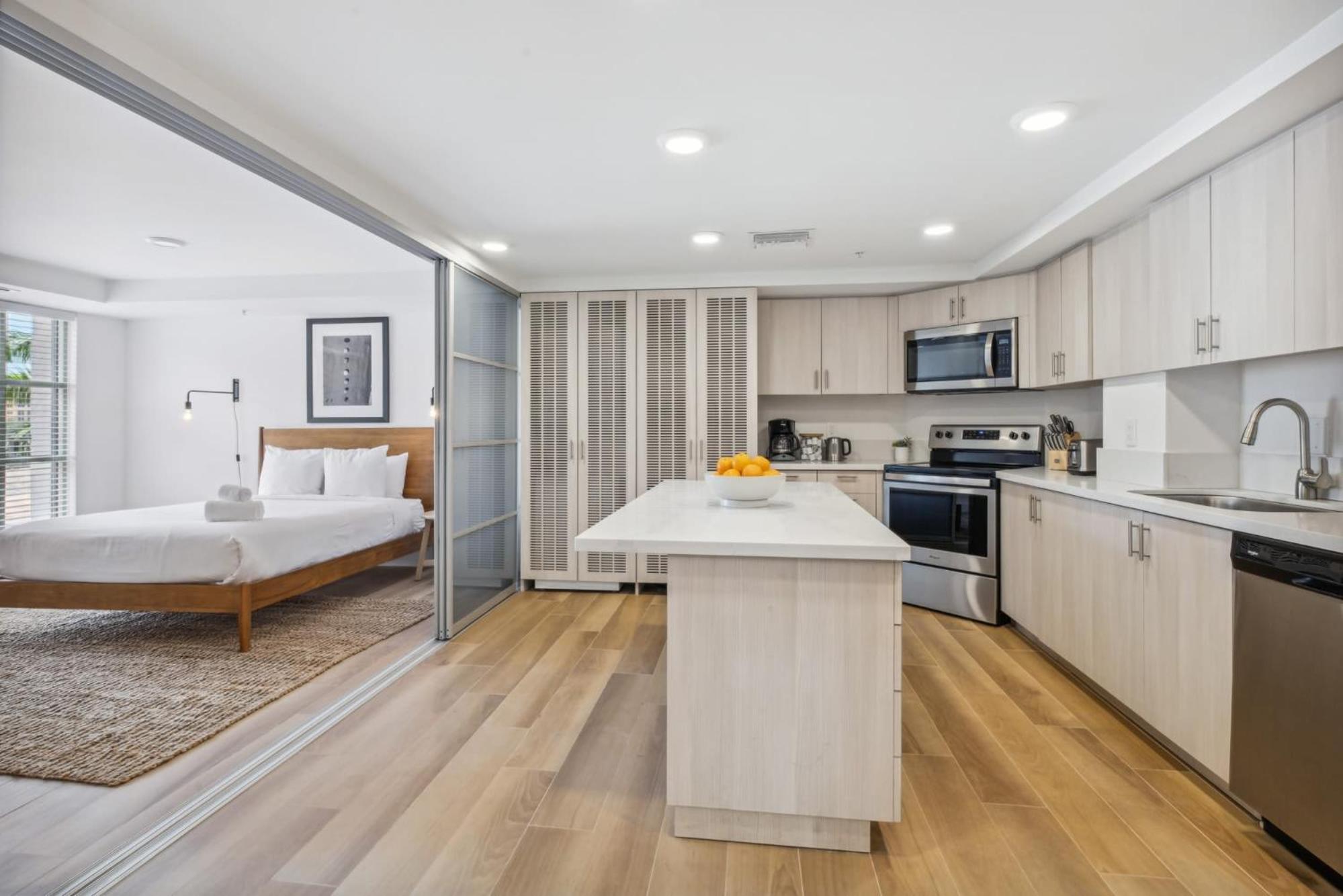 Stylish Modern Apartments at Gables Grand Plaza in Miami