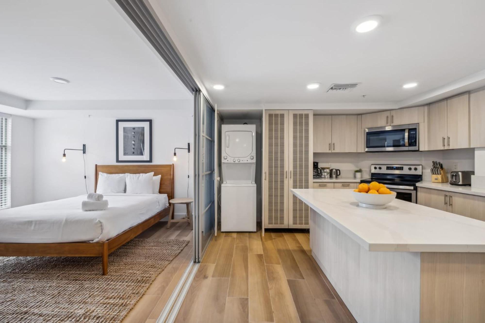 Stylish Modern Apartments at Gables Grand Plaza in Miami