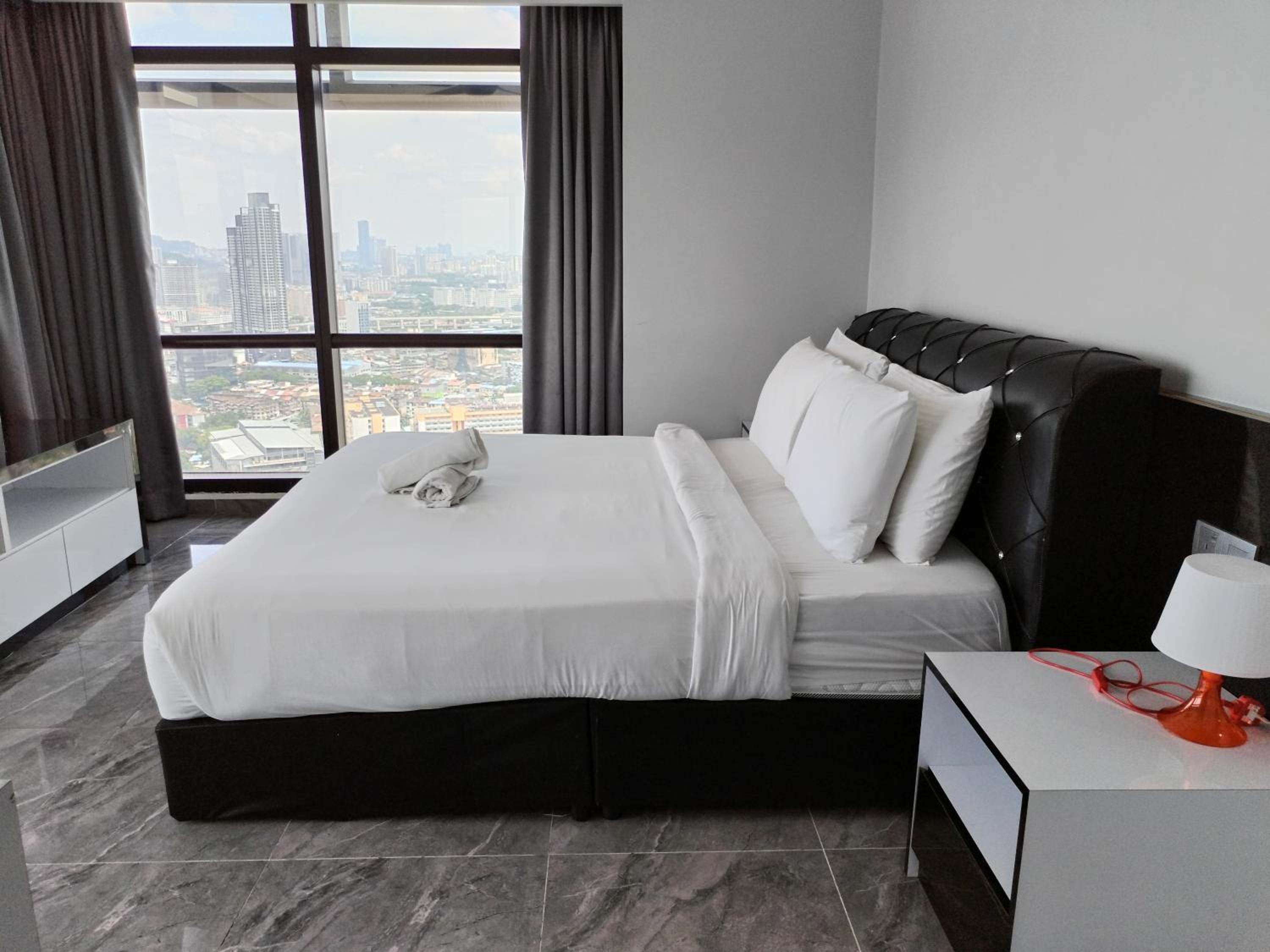 Bintang Lux B&B Suites Times Square KL