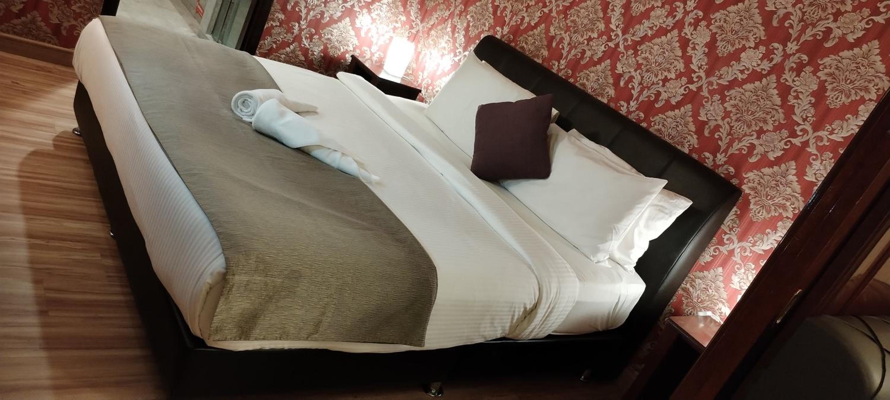 Bintang Lux B&B Suites Times Square KL