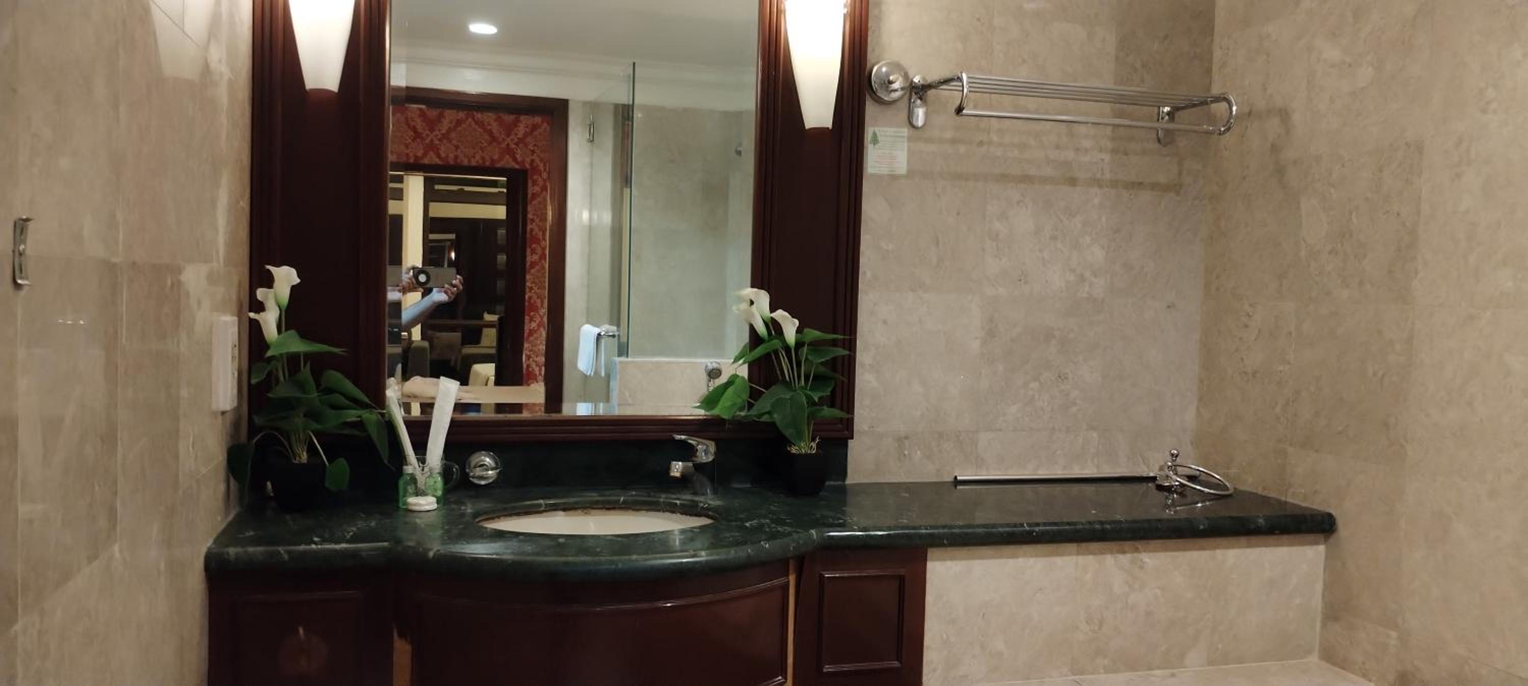 Bintang Lux B&B Suites Times Square KL
