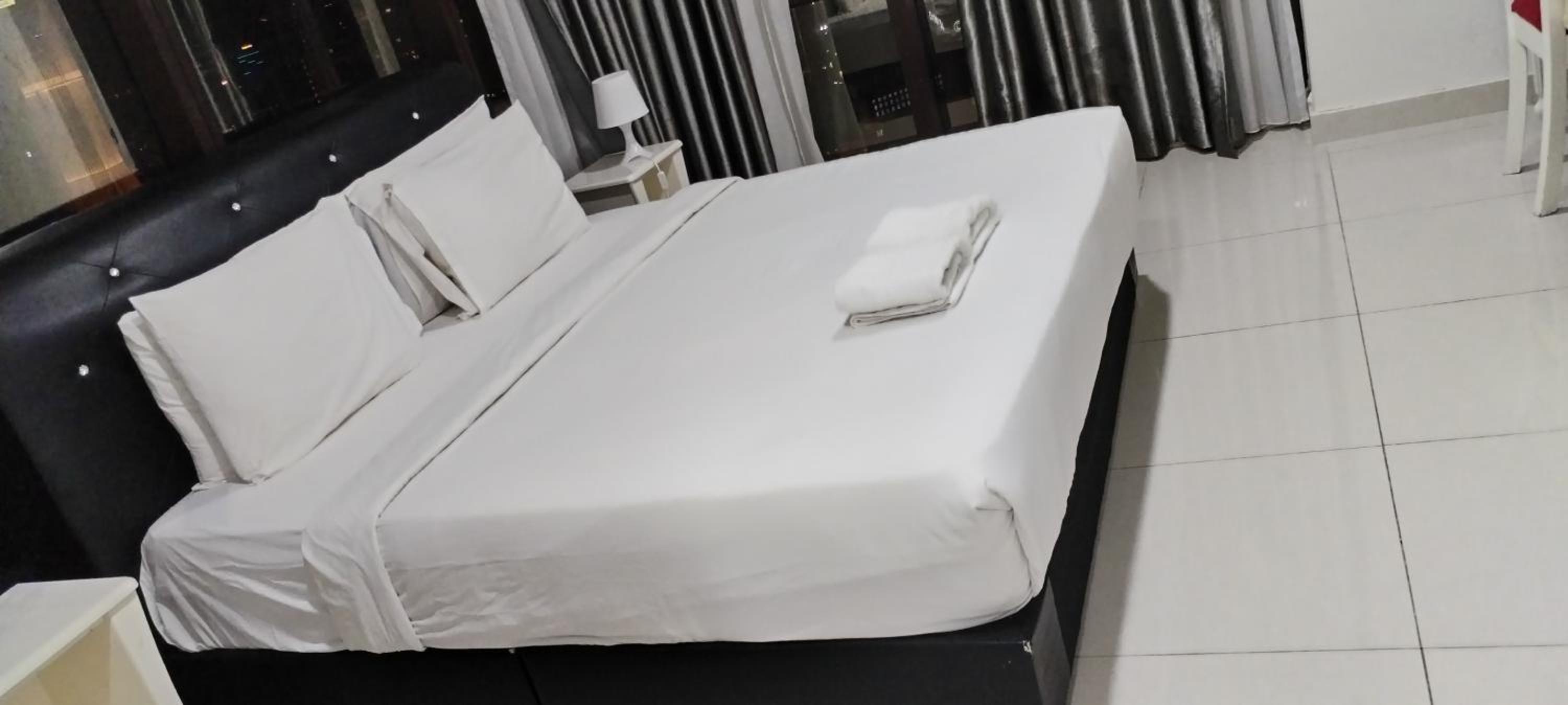 Bintang Lux B&B Suites Times Square KL