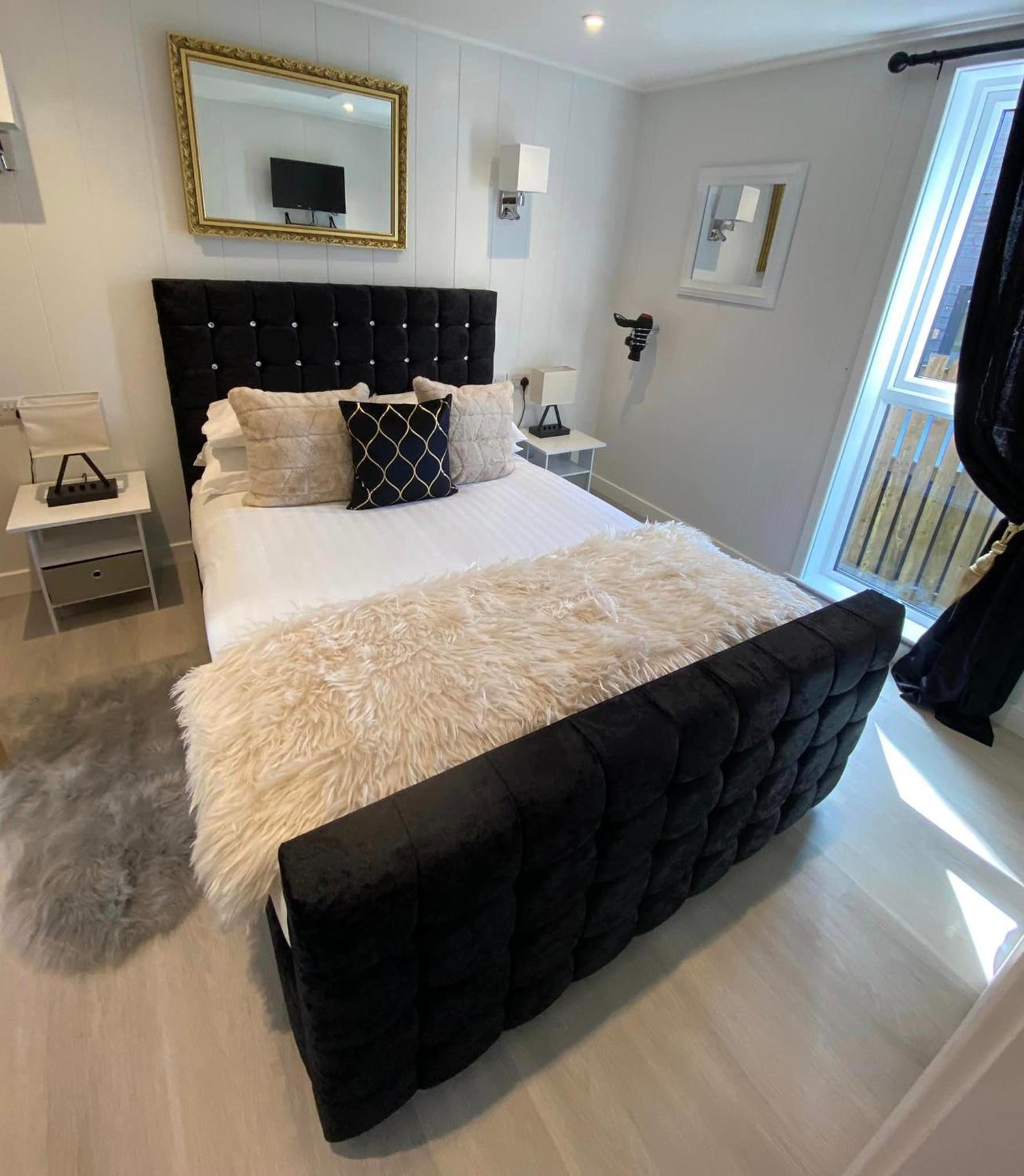 Balmaha Lodges and Apartments