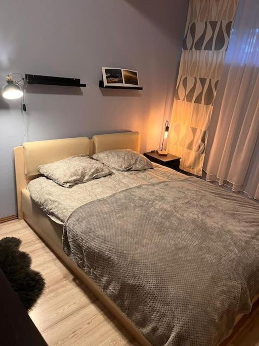 Kahe magamistoaga võtmeteta ja eraldi sissepääsuga esimesel korrusel korter, sobilik peredele, lemmikloomad lubatud