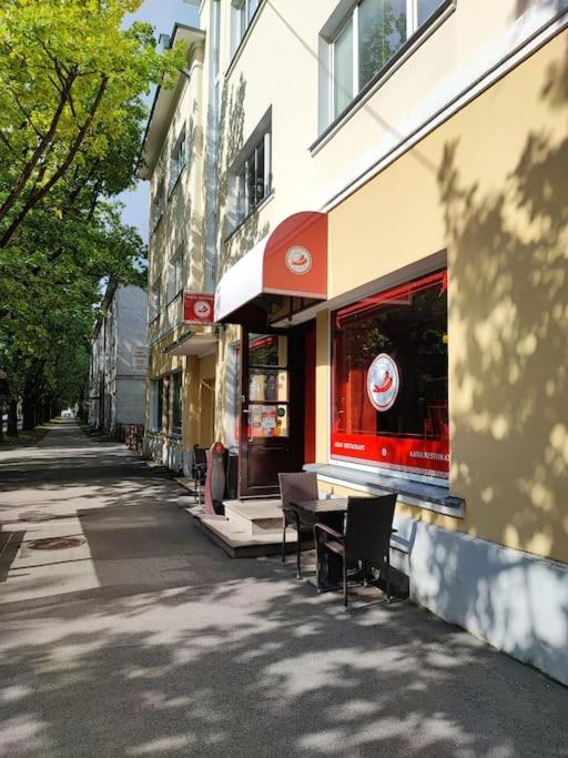 Kahe magamistoaga võtmeteta ja eraldi sissepääsuga esimesel korrusel korter, sobilik peredele, lemmikloomad lubatud