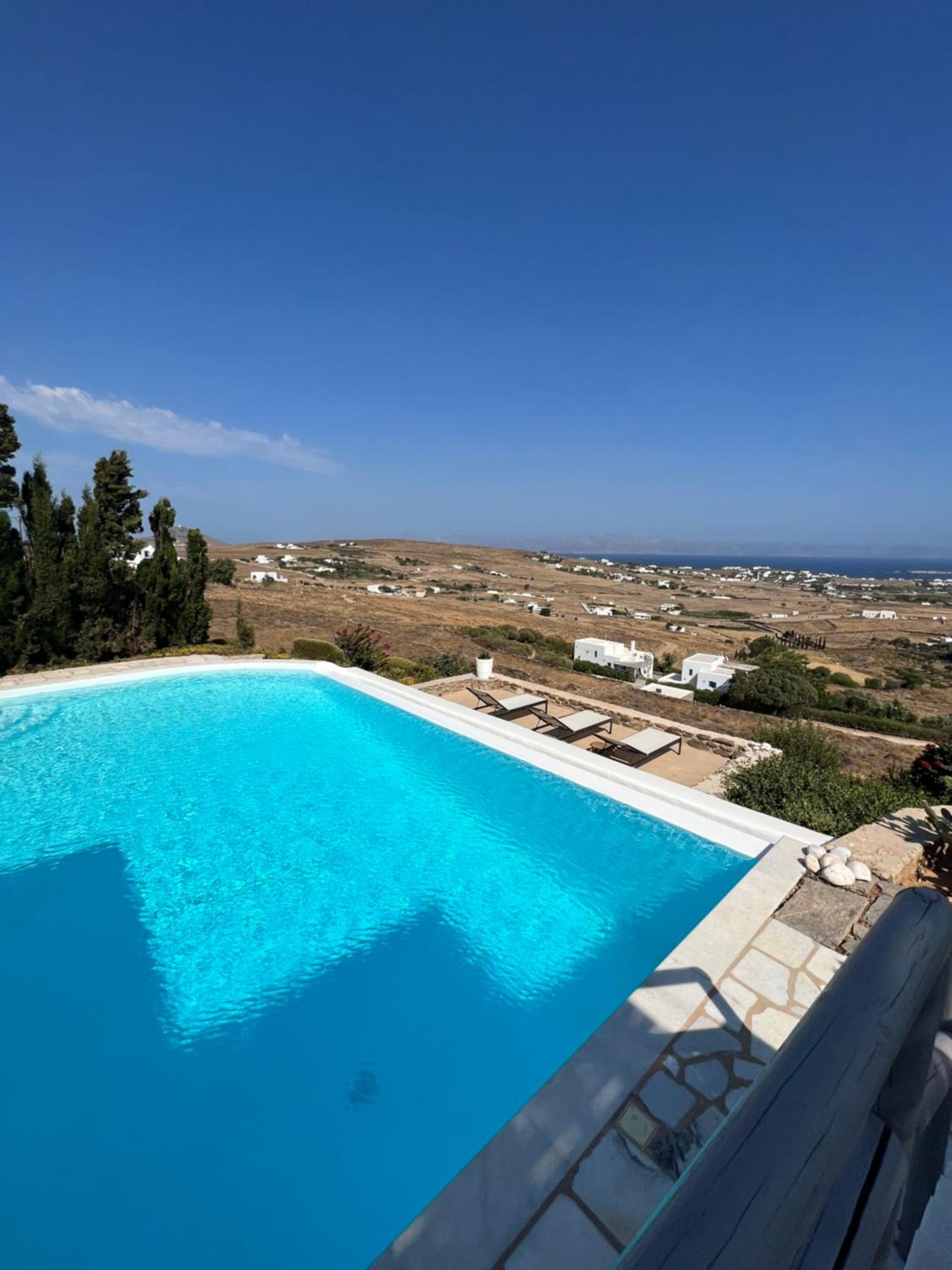 Immaculate Villa & Pool in Paros - Sleeps 10 photo 5