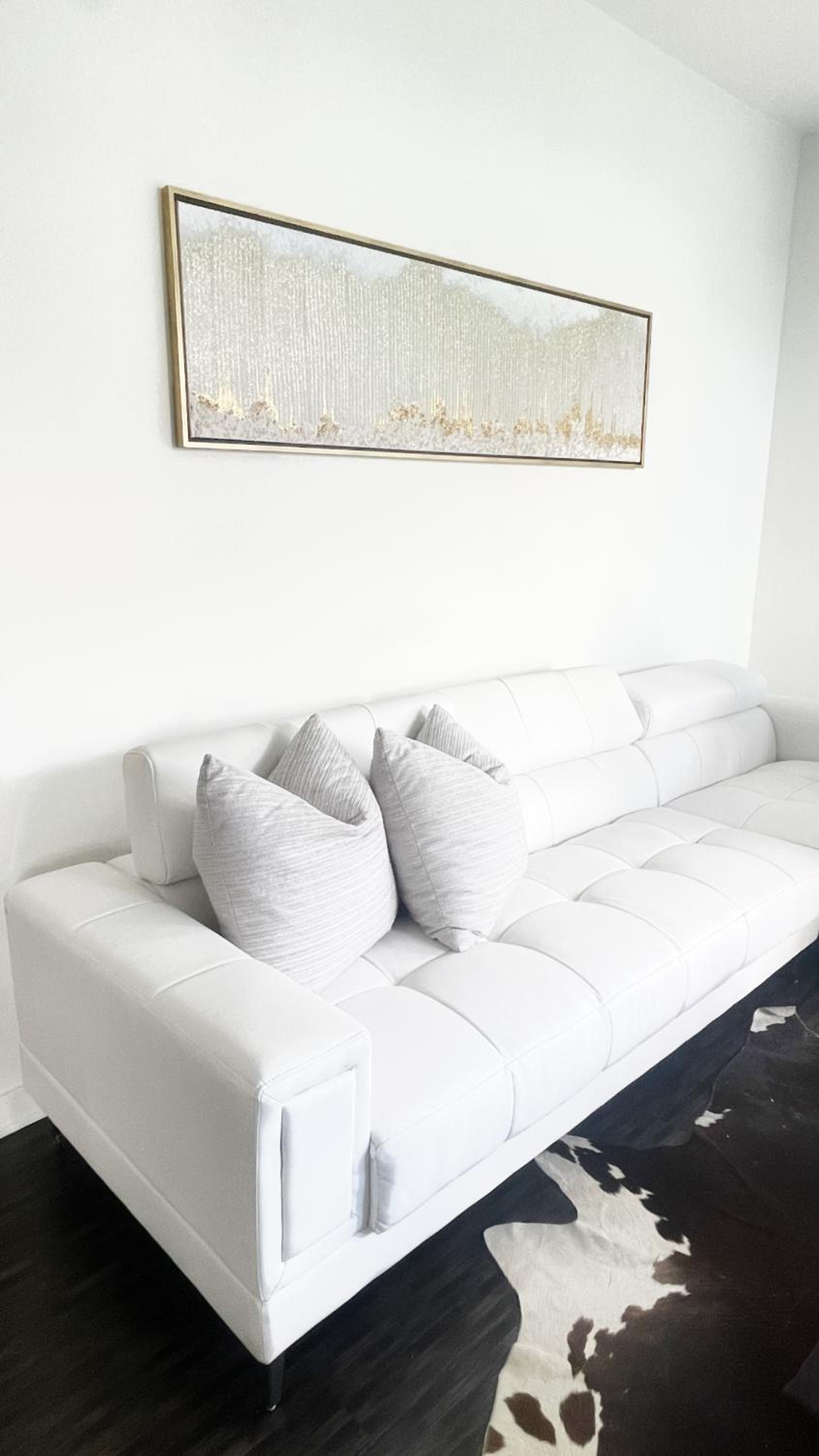 DTLA Luxury Condo with Pool, Gym, Work Pods & Conference Room