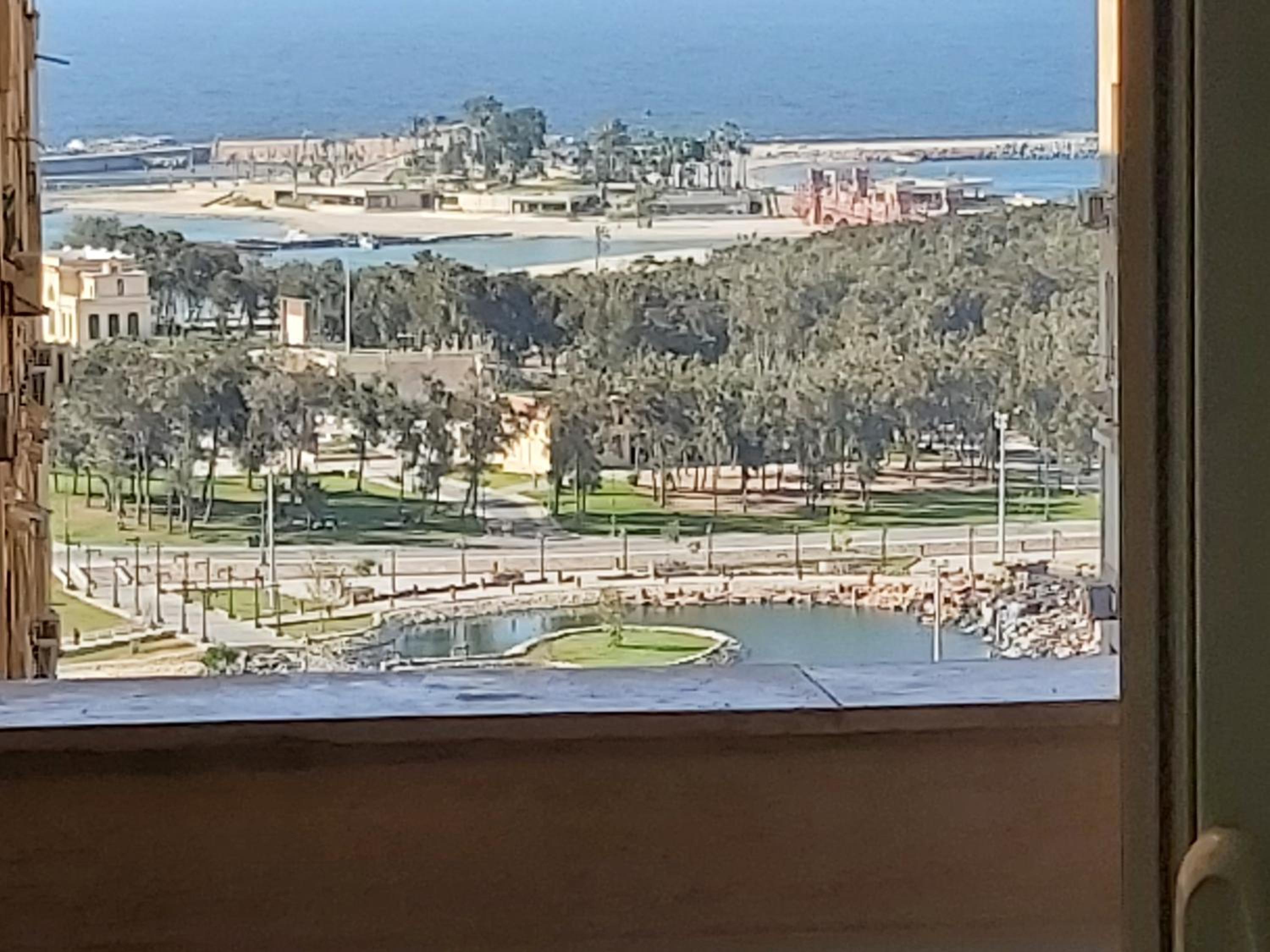 Riviera Suite Montaza Resort, Sea View, Scenic Views from Every Room, Fully Air-Conditioned Serviced 2BR Apartment, Reliable WiFi view 2