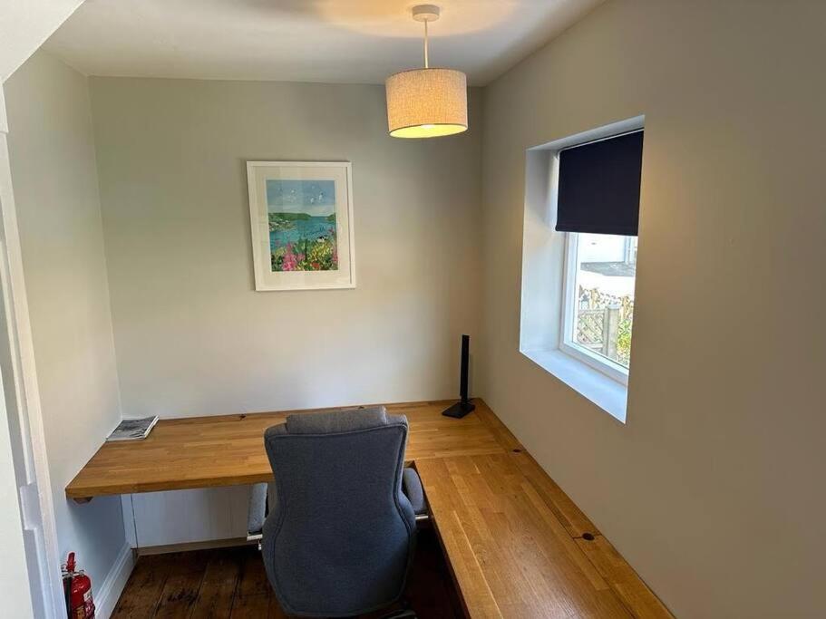 Home in Dartmouth, Devon with Private Parking