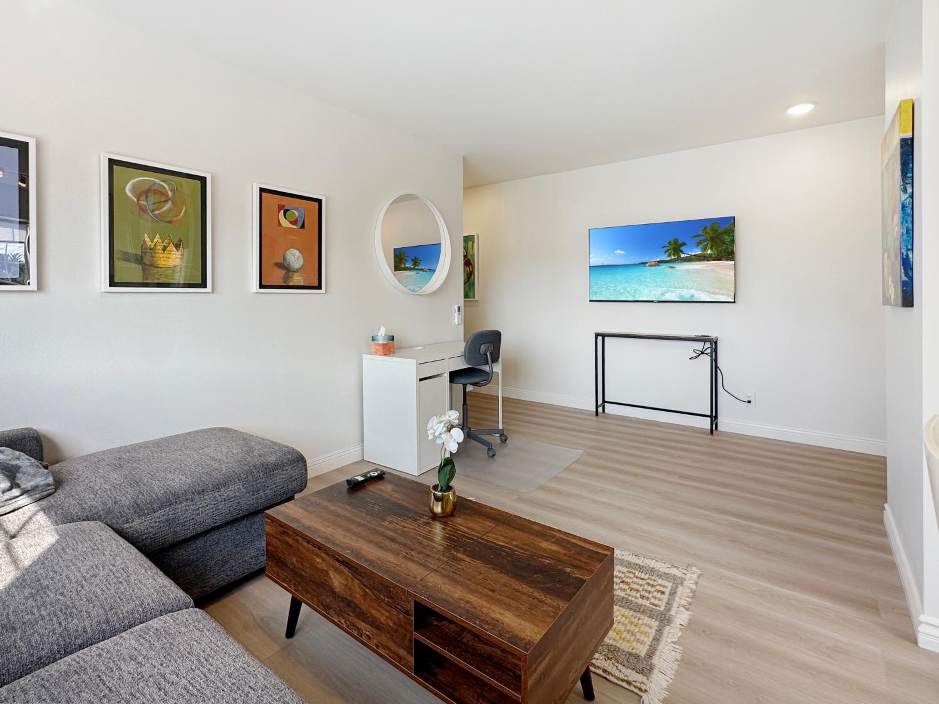 Digital Nomads Haven Fast Wi-fi And Comfortable