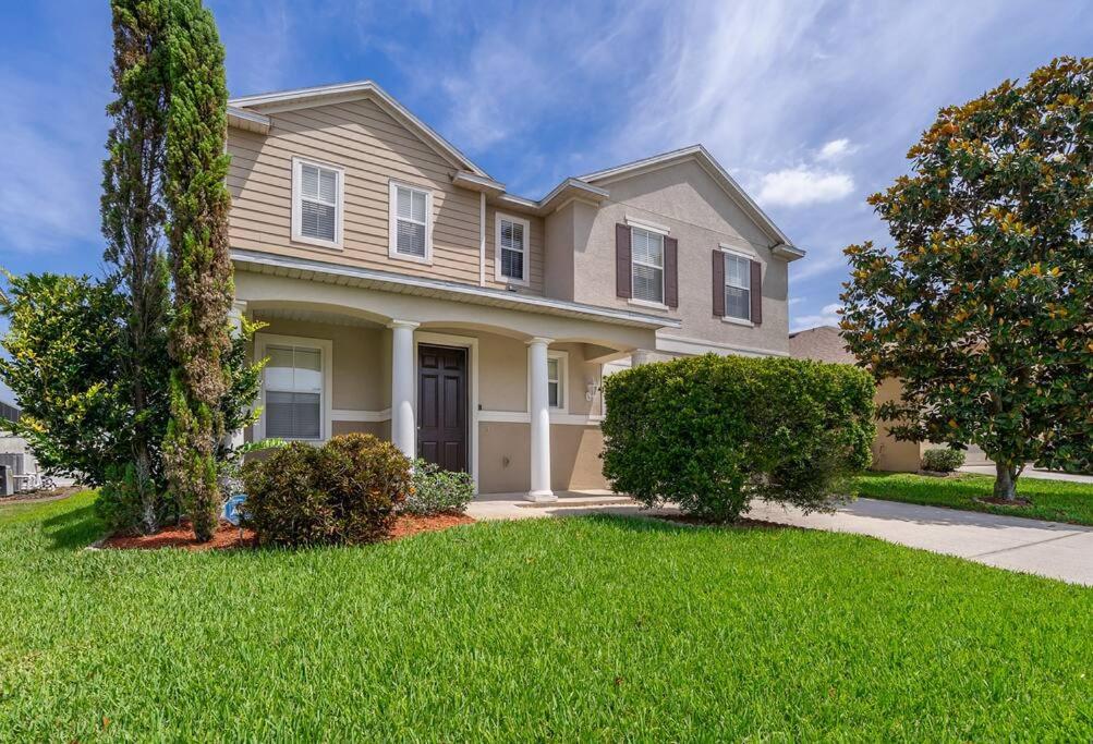 Four Corners Private Pool & back yard Near Disney view 4