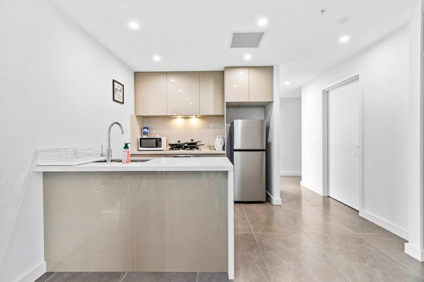 Luxury 2BR APT in heart of Macquarie Park