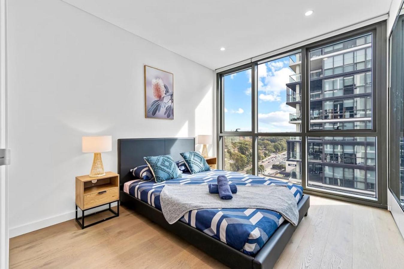 Luxury 2BR APT in heart of Macquarie Park