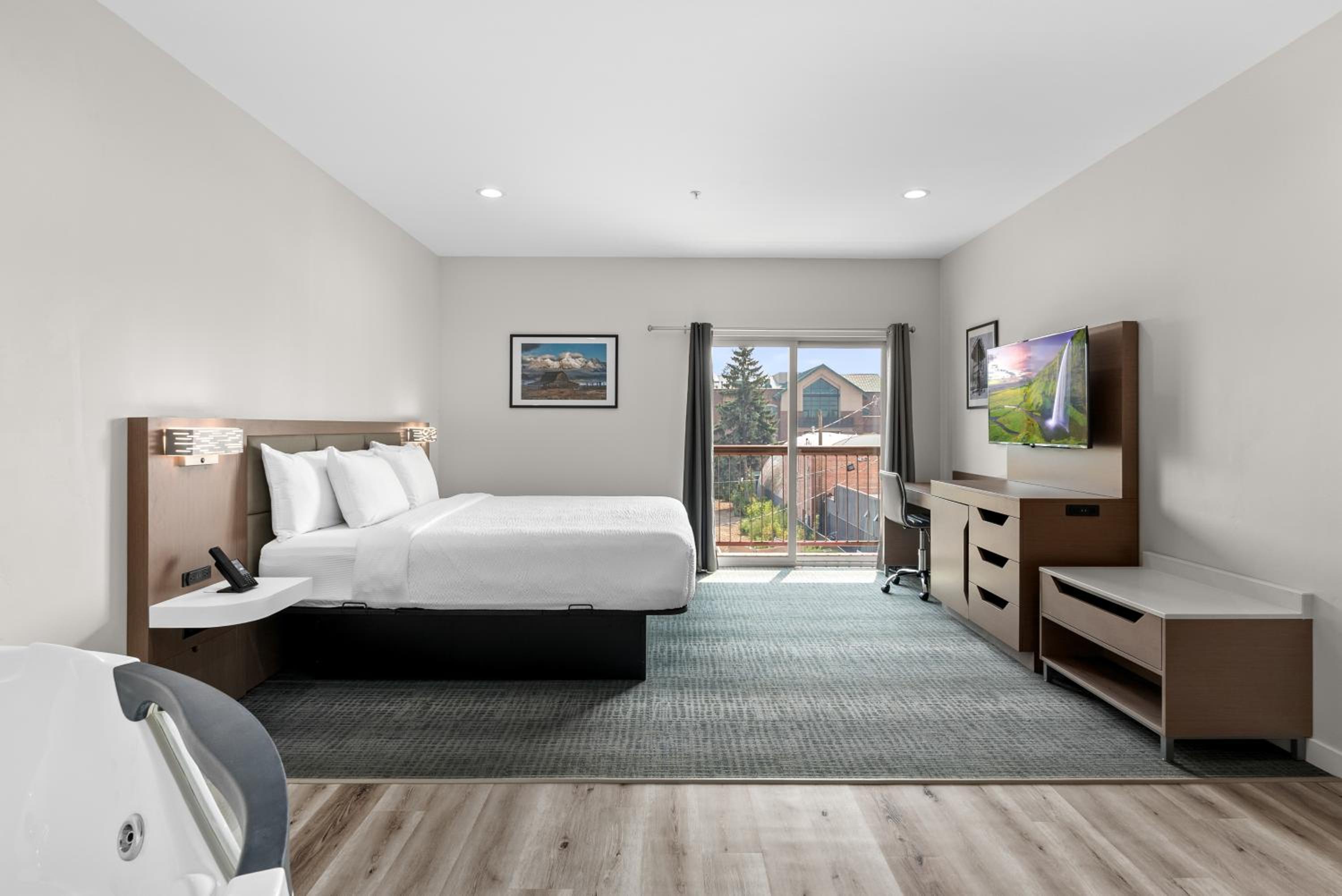 Sandpoint Vacations - Cedar Street Hotel  Suites - Property Image 38