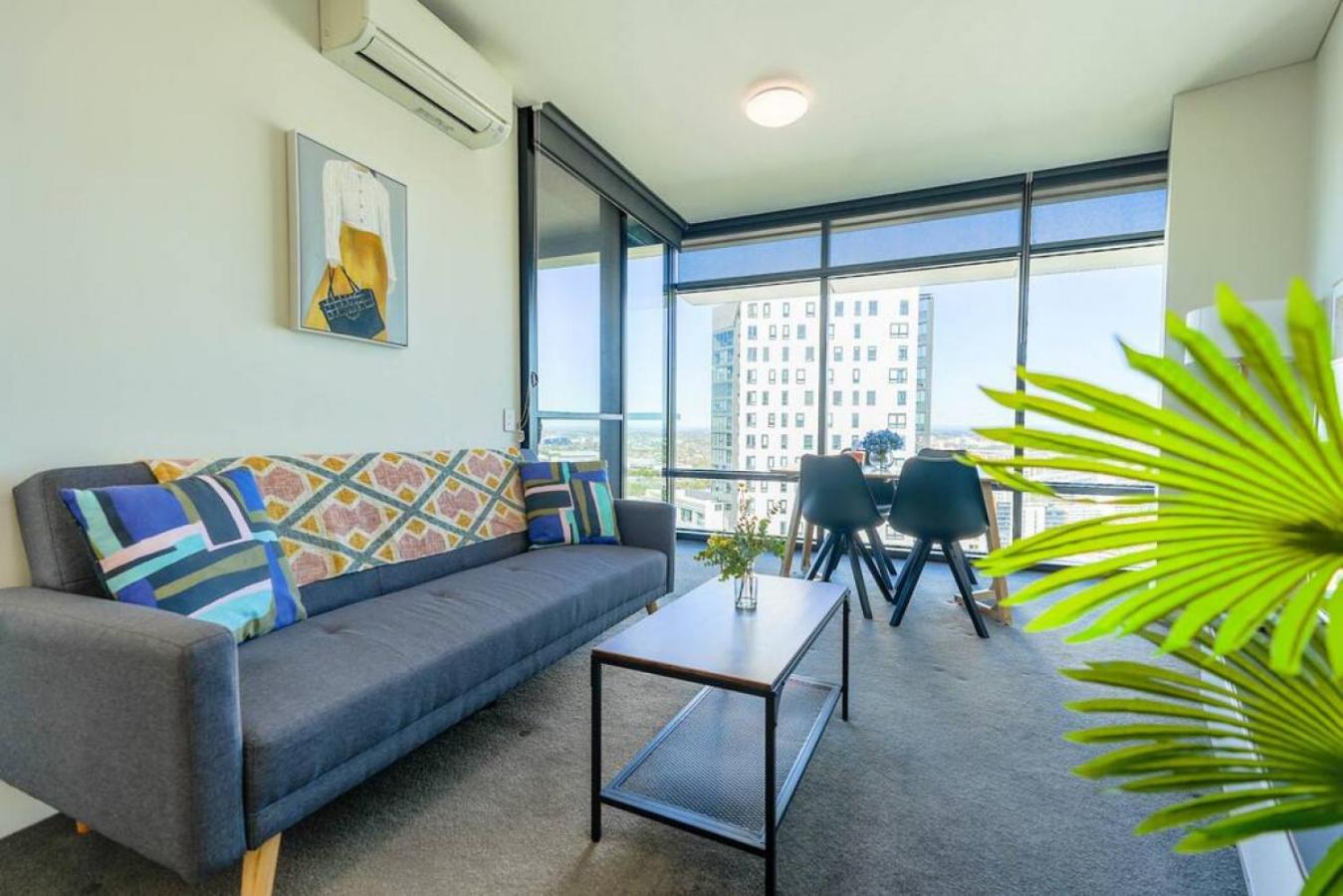 Superior View APT in heart of Sydney Olympic Park