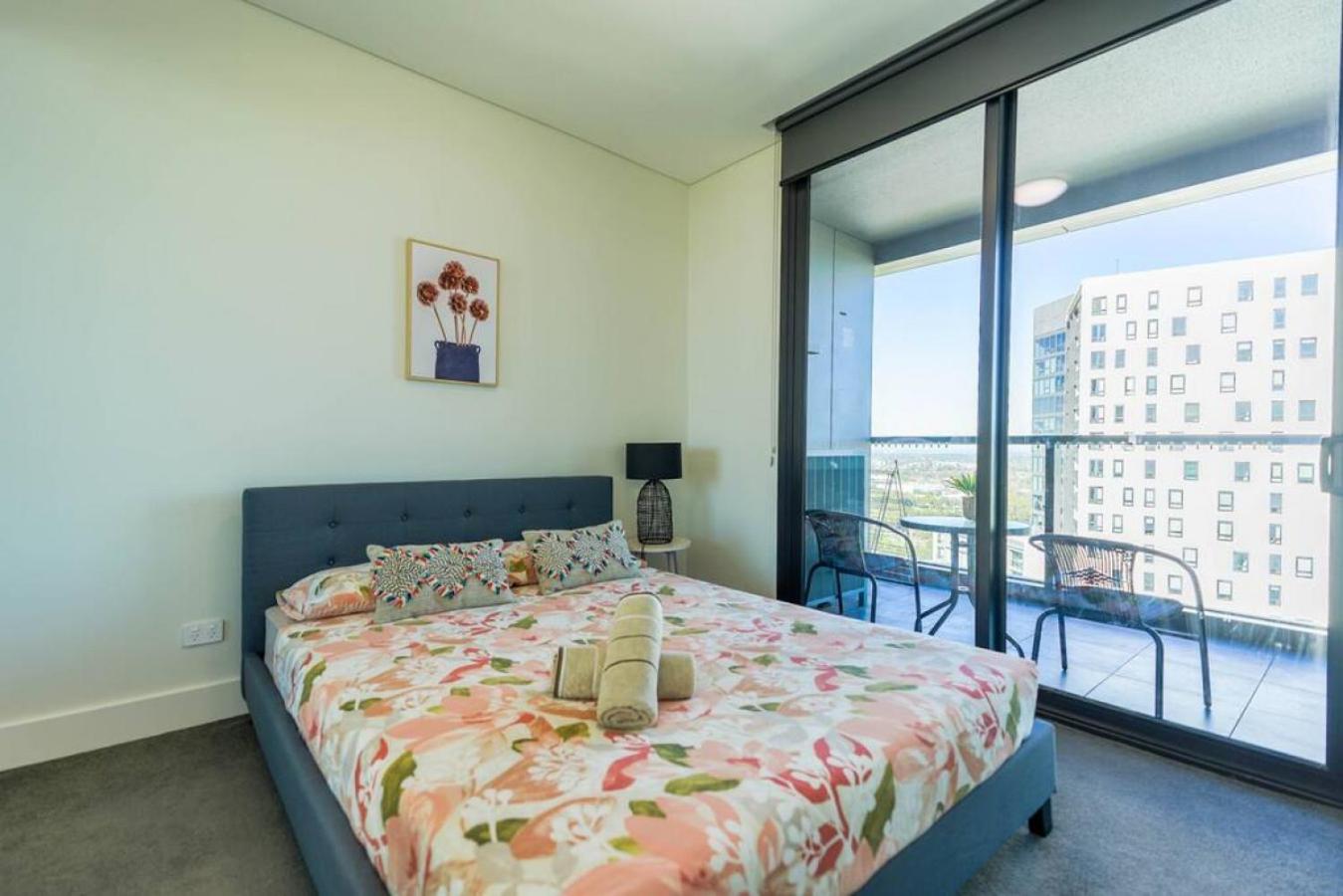 Superior View APT in heart of Sydney Olympic Park