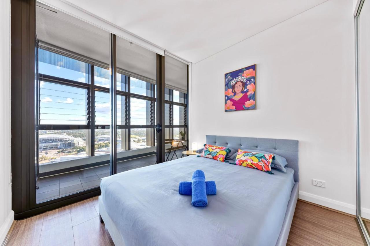 Modern 2BR Haven High Level & Stadium Views photo 2