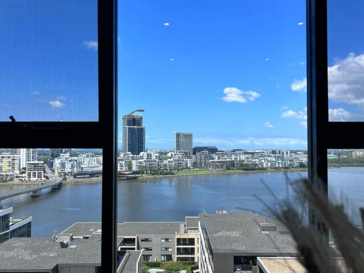 Your Luxury Weekend Getaway in Wentworth Point