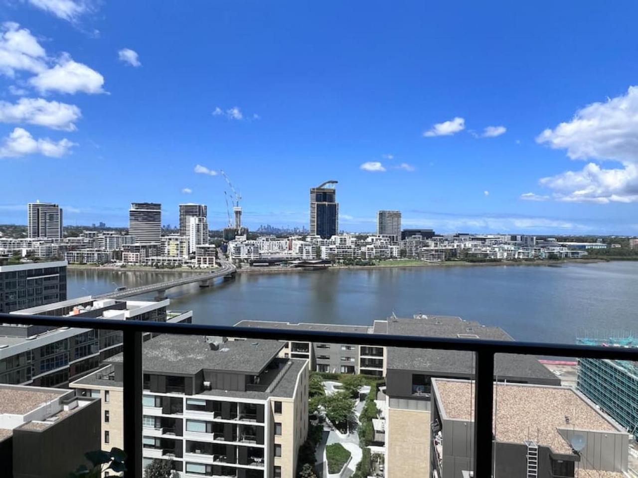 Your Luxury Weekend Getaway in Wentworth Point