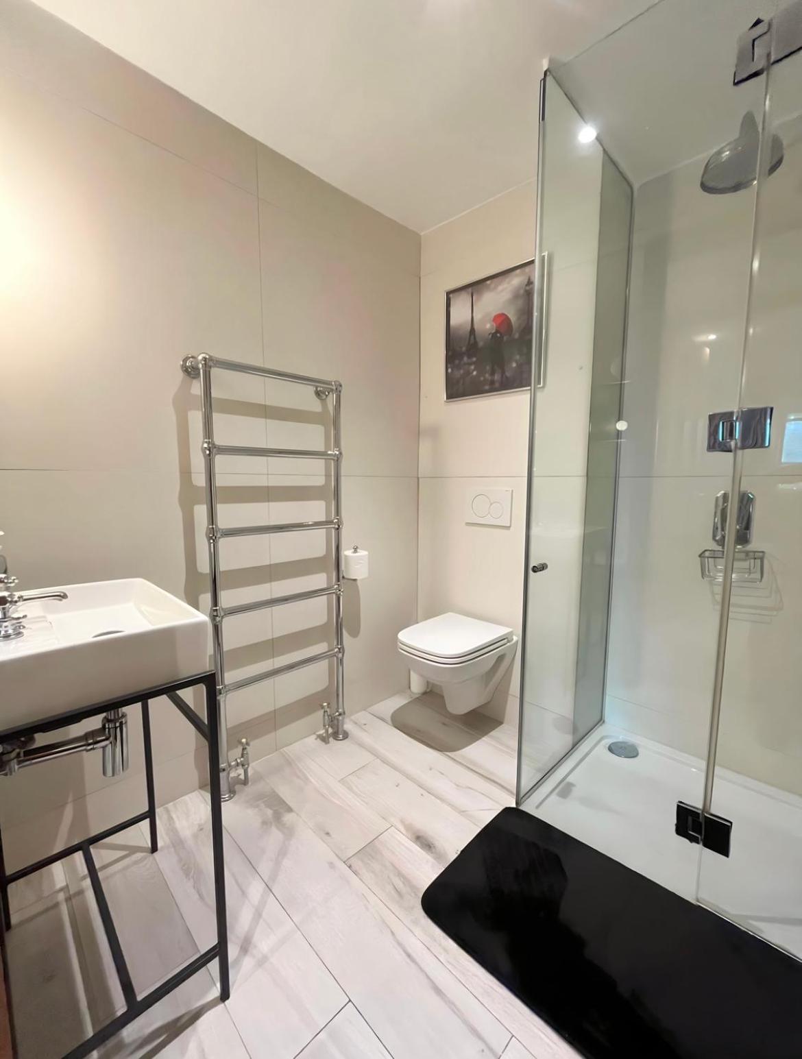 Luxury 2 Double Bedroom Flat - Kensington London