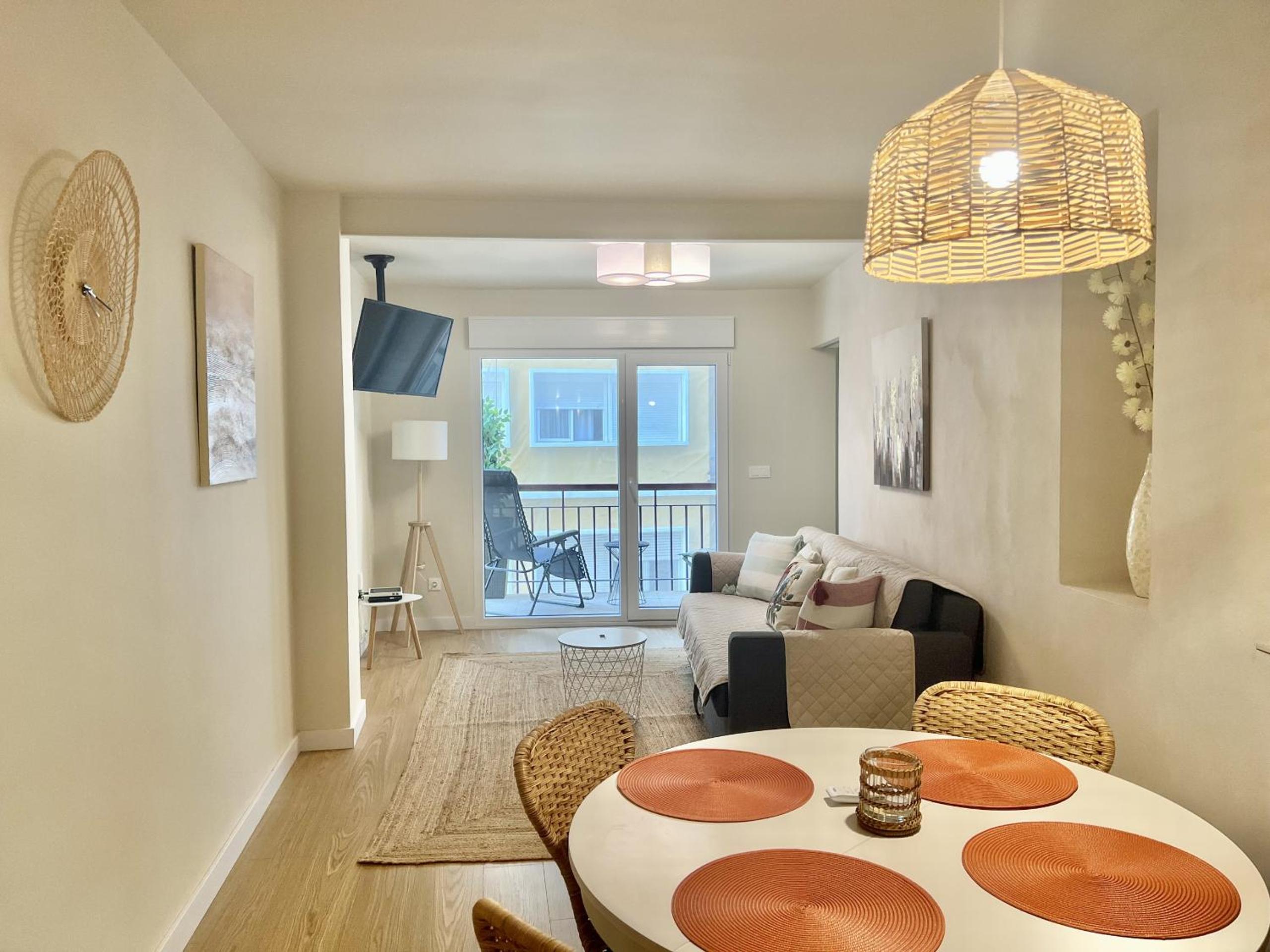 Cozy San Cristobal Apartment in Heart of Alicante
