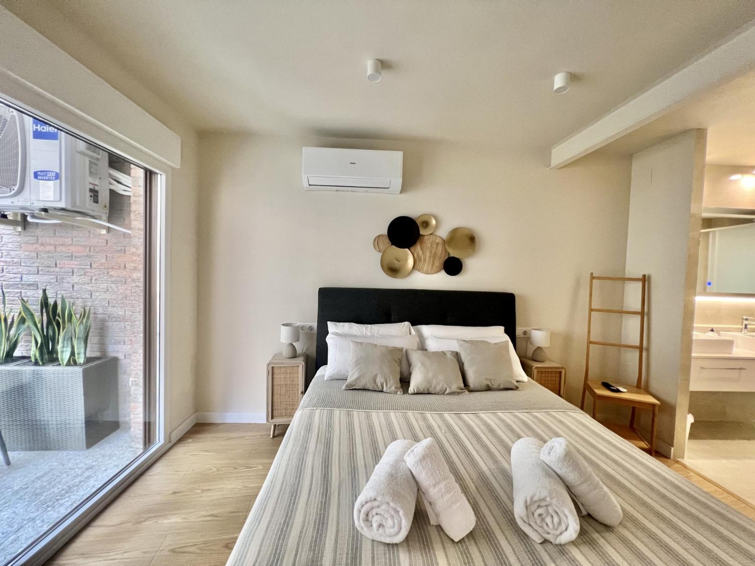 Cozy San Cristobal Apartment in Heart of Alicante