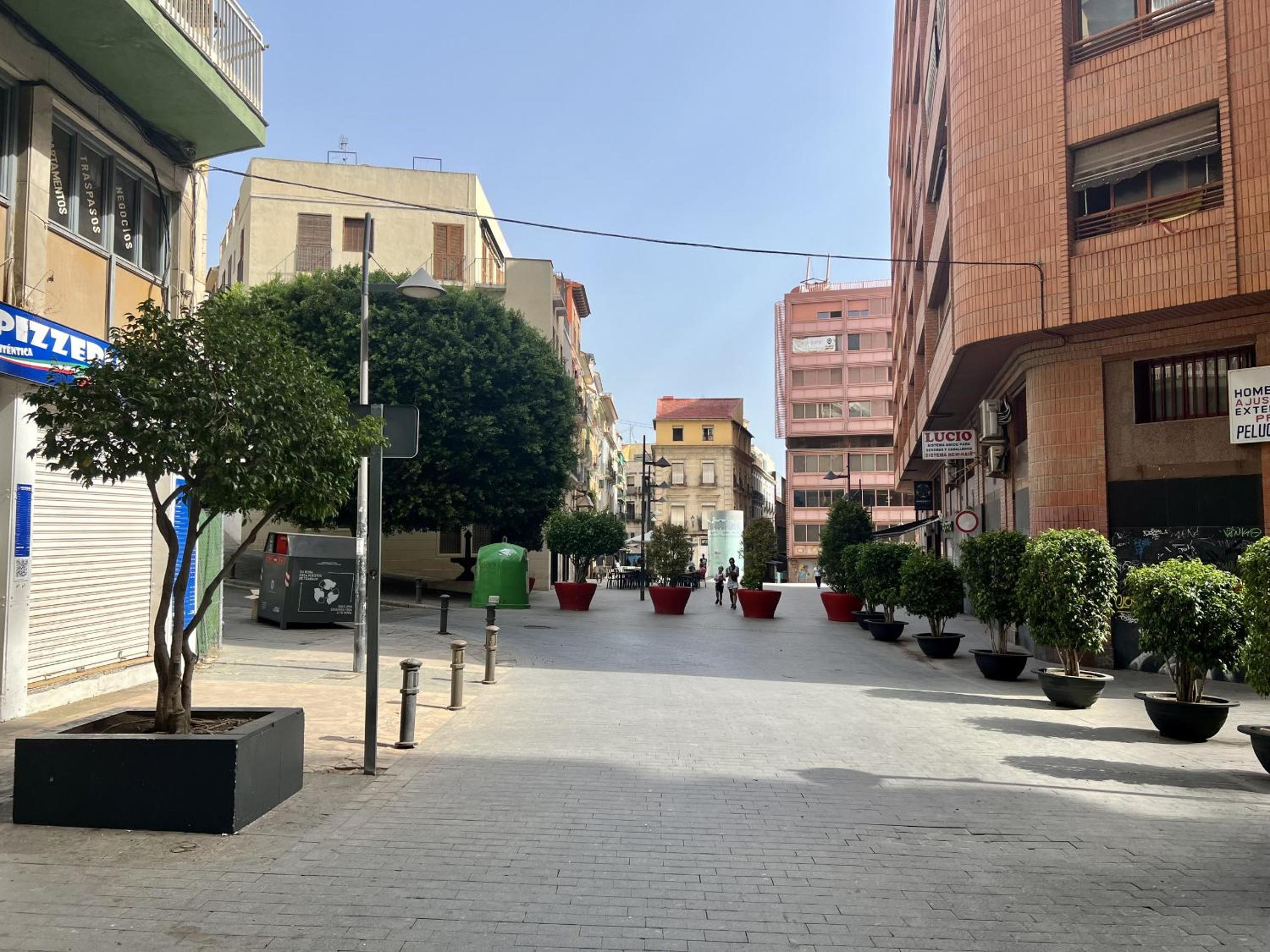 Cozy San Cristobal Apartment in Heart of Alicante