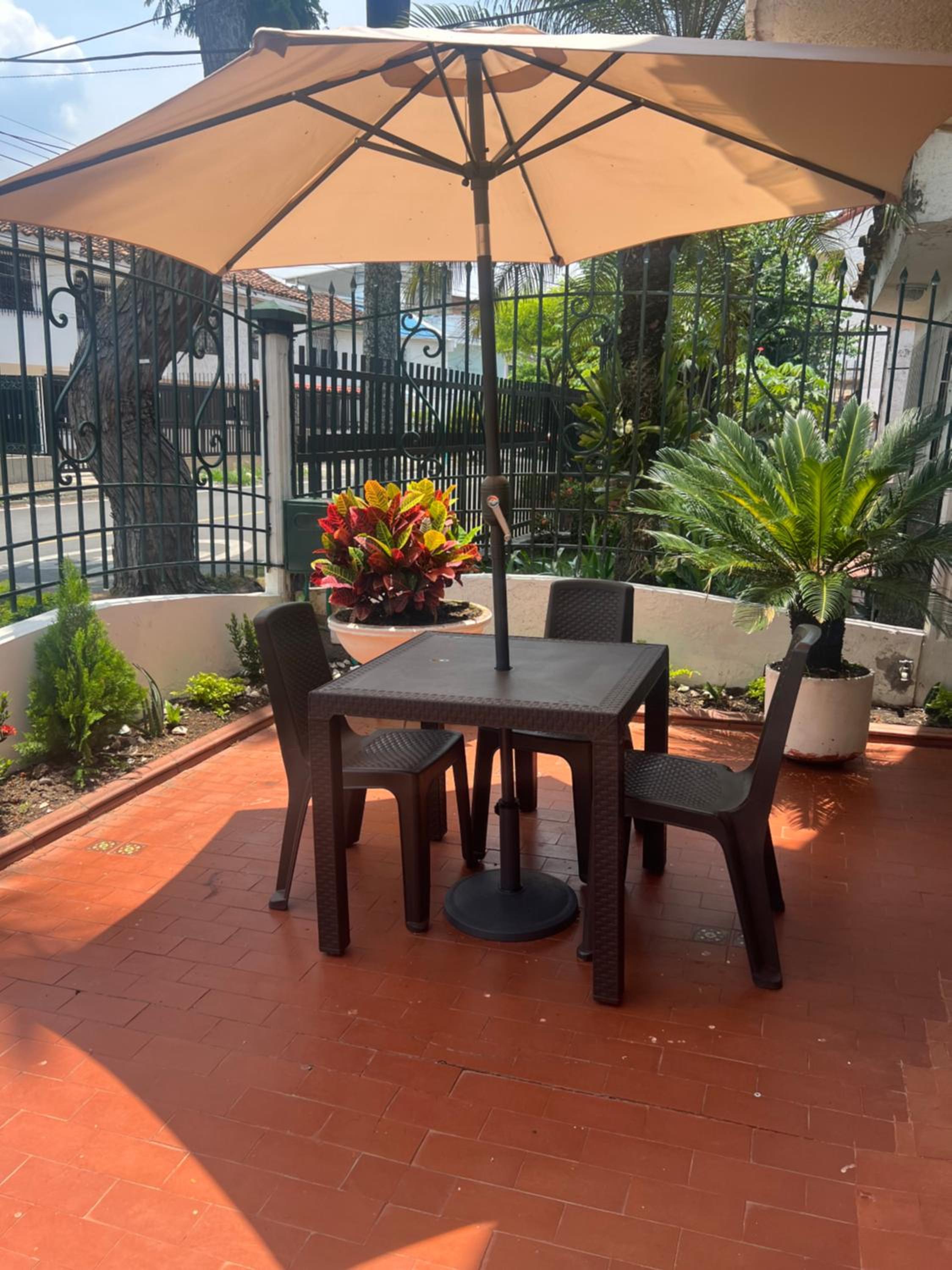 CASA HOTEL FLOR DEL VALLE