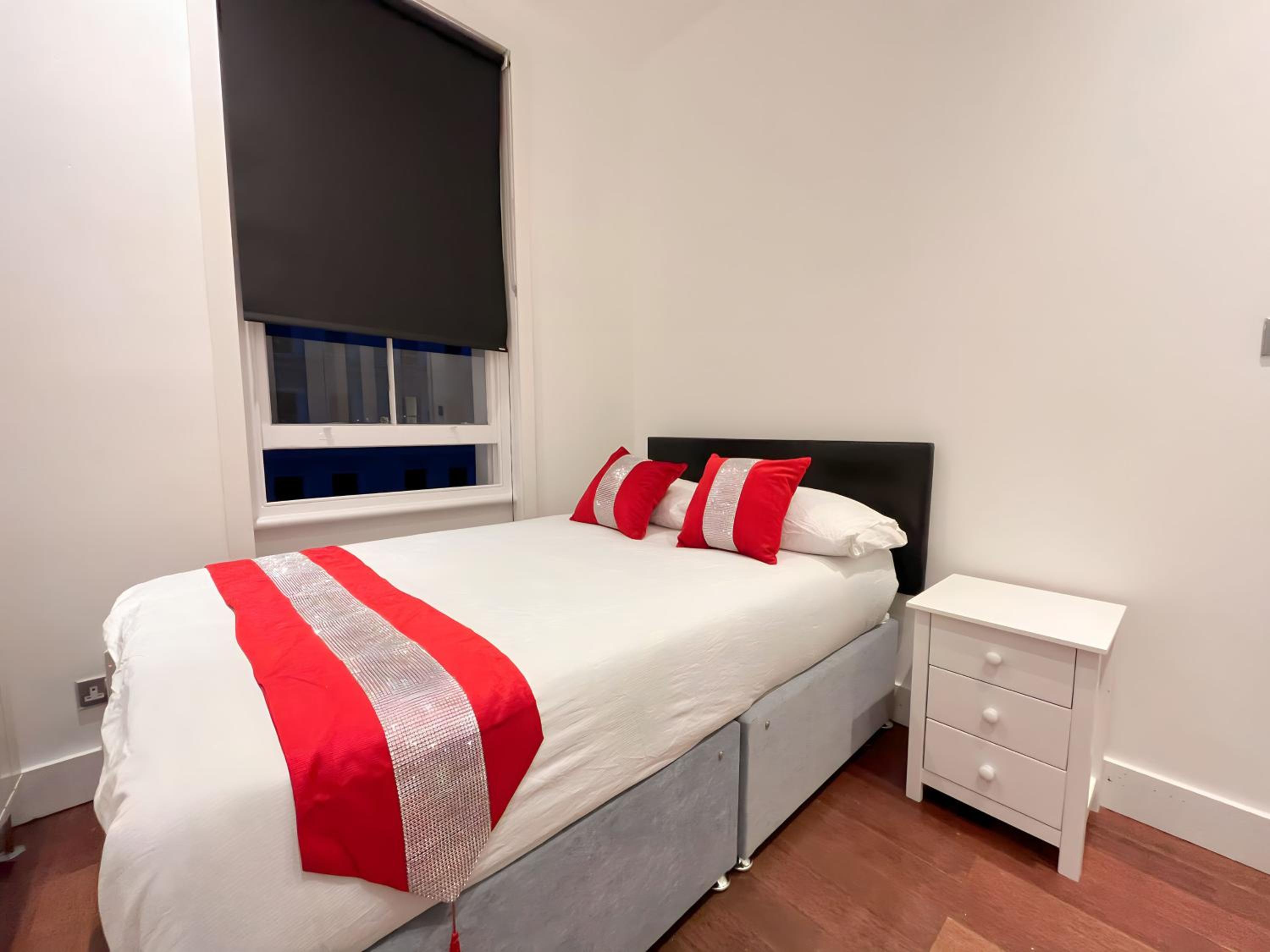 Luxury 2 Double Bedroom Flat - Kensington London