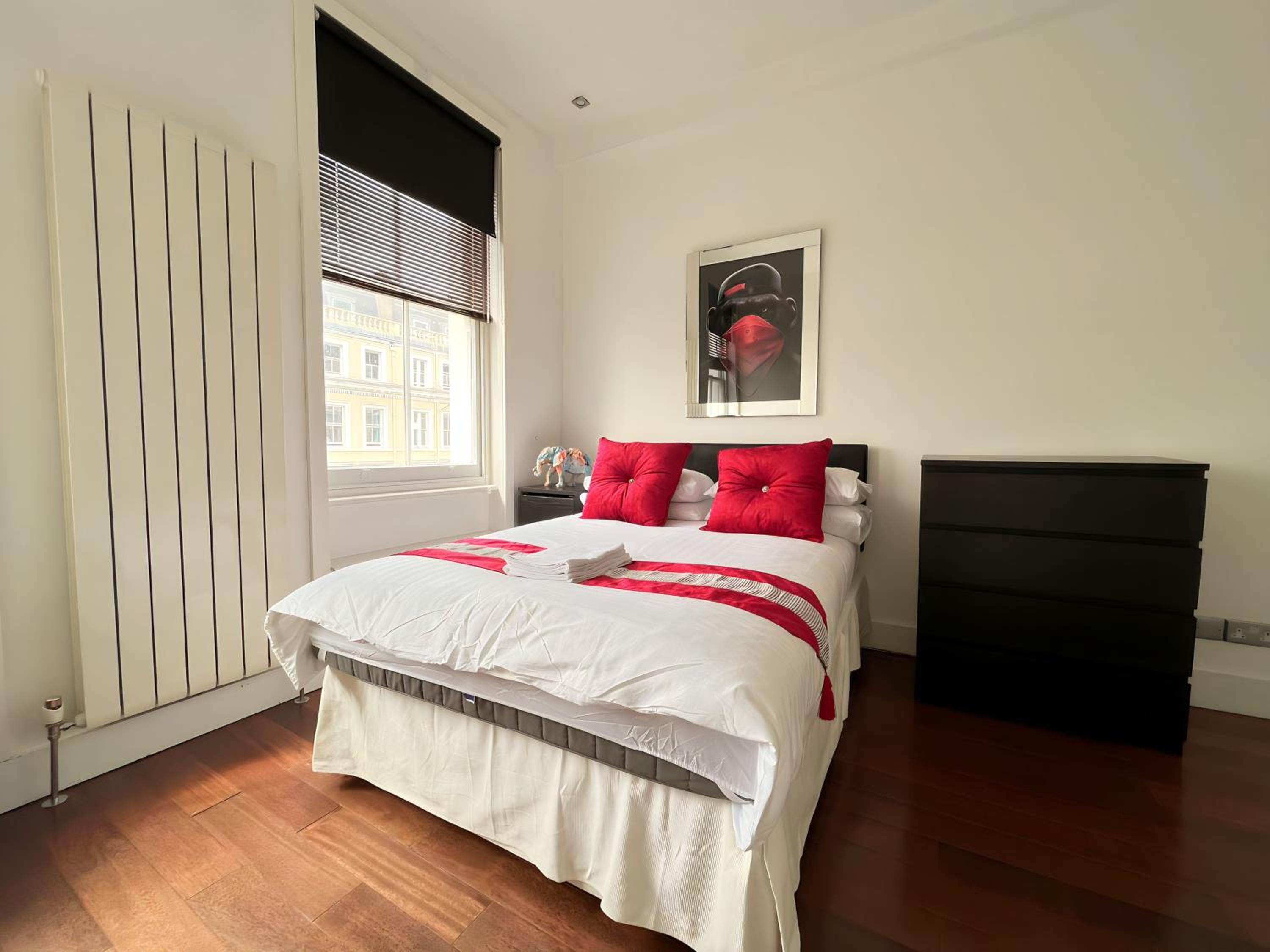 Luxury 2 Double Bedroom Flat - Kensington London
