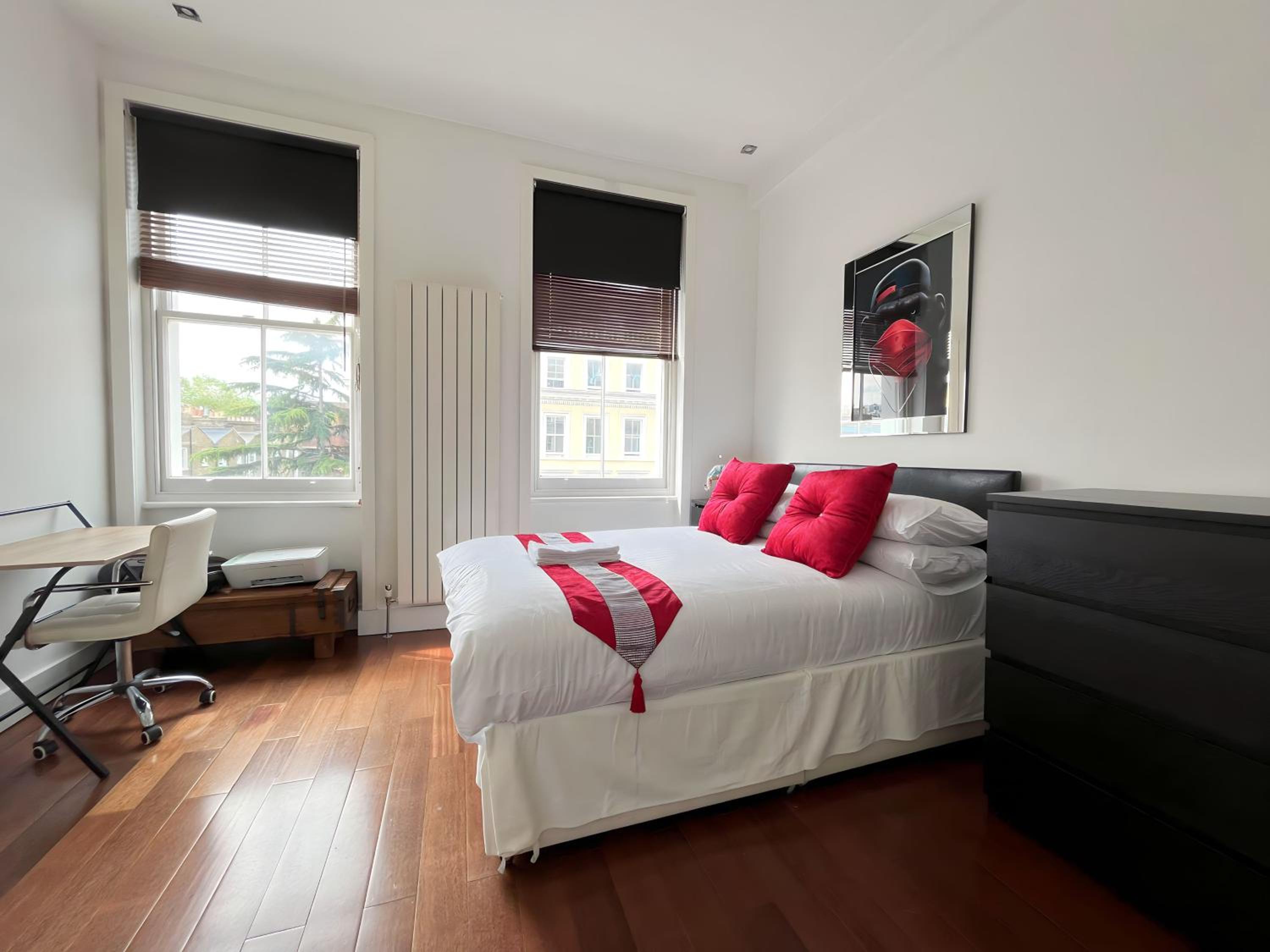 Luxury 2 Double Bedroom Flat - Kensington London