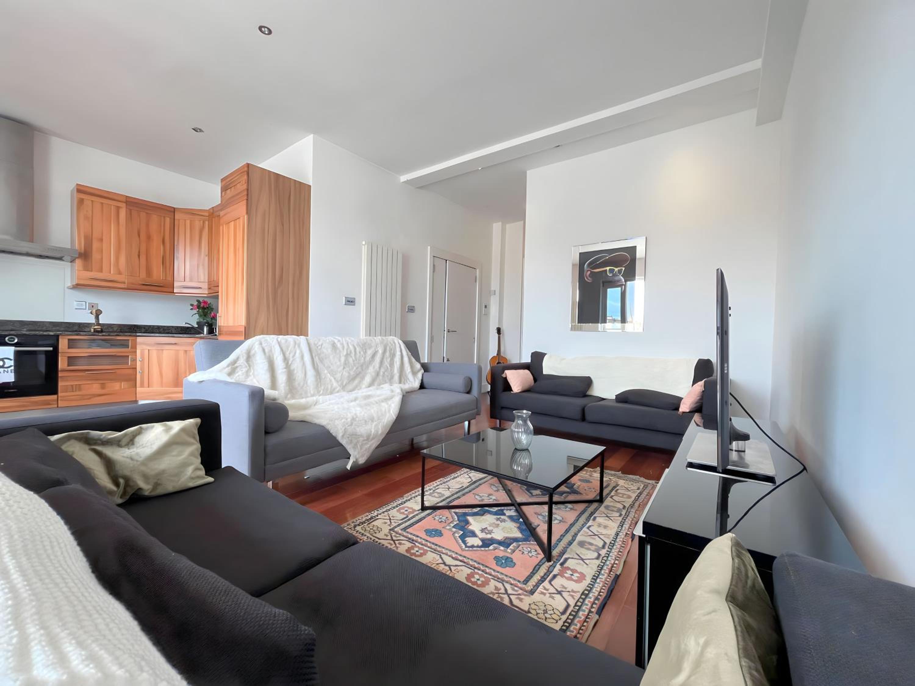 Luxury 2 Double Bedroom Flat - Kensington London